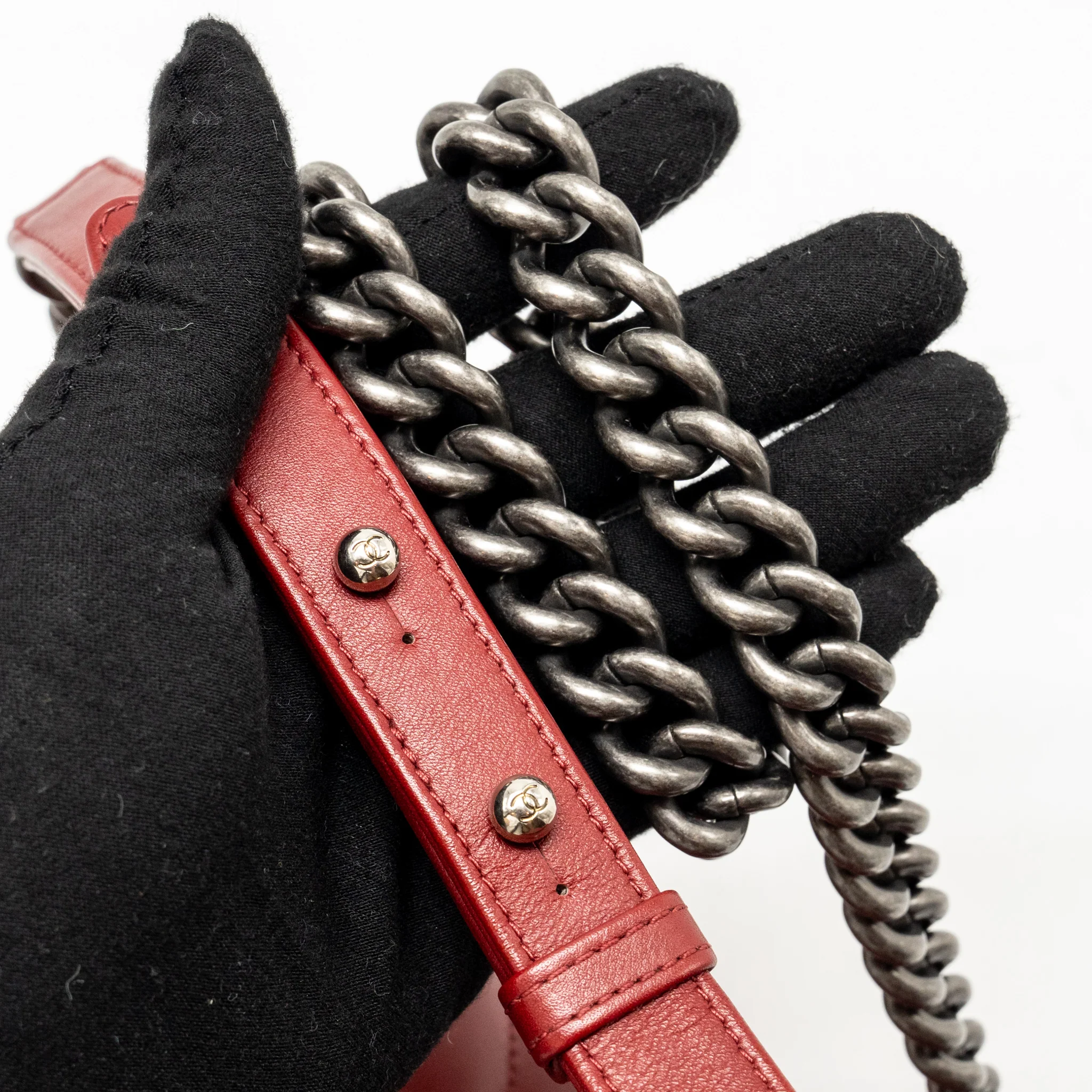 Chanel Chevron New Medium Boy Bag Calfskin Red Ruthenium Hardware - Image 19