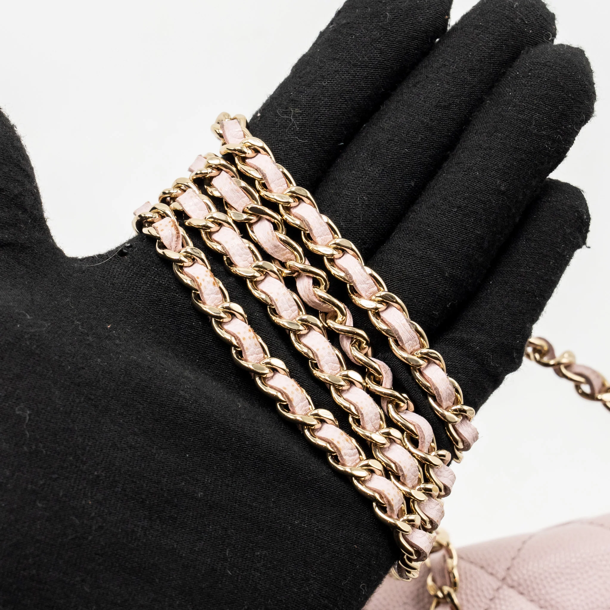 Chanel Classic wallet on chain caviar light pink LGHW - Image 20