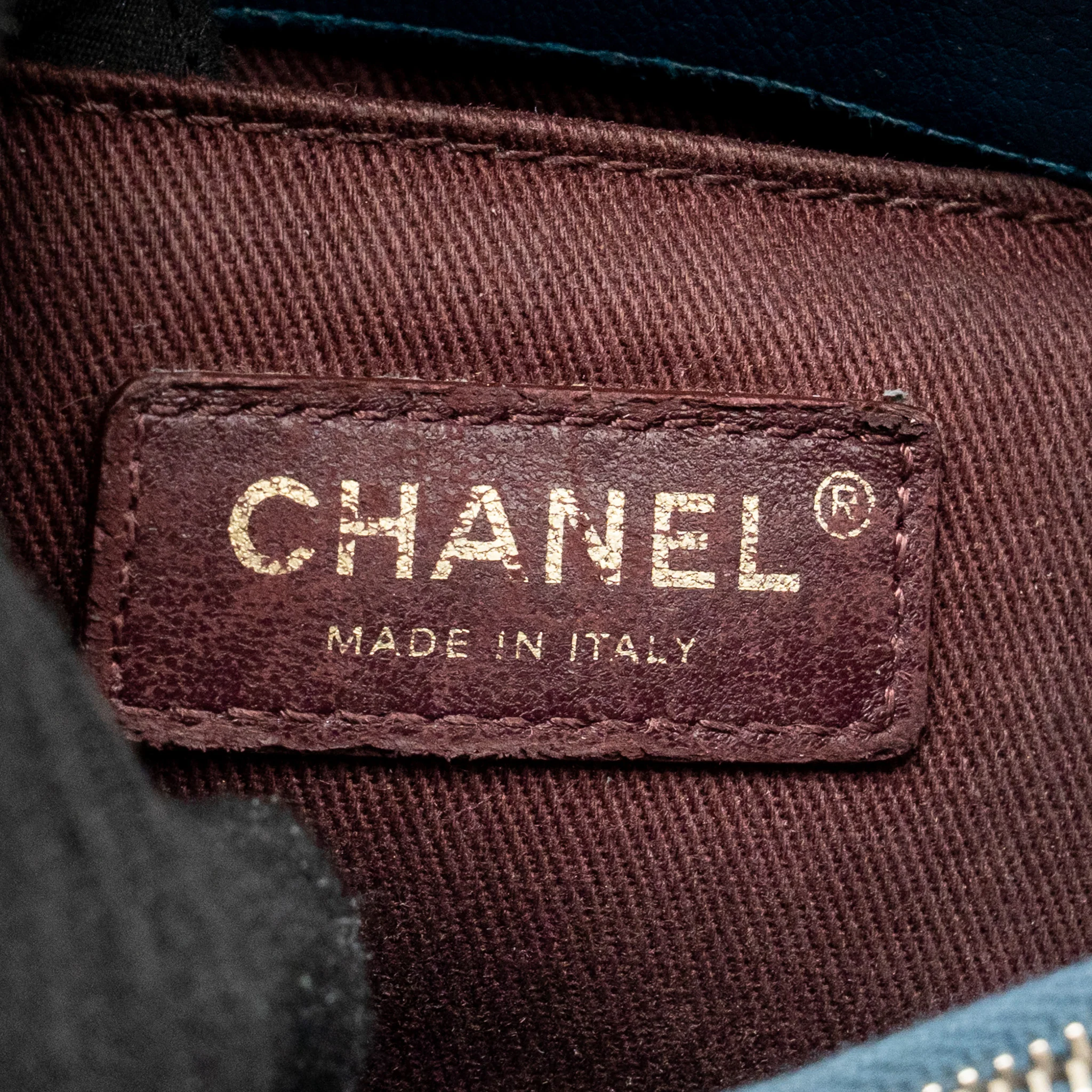 Chanel coco curve flap bag leather blue GHW - Image 19