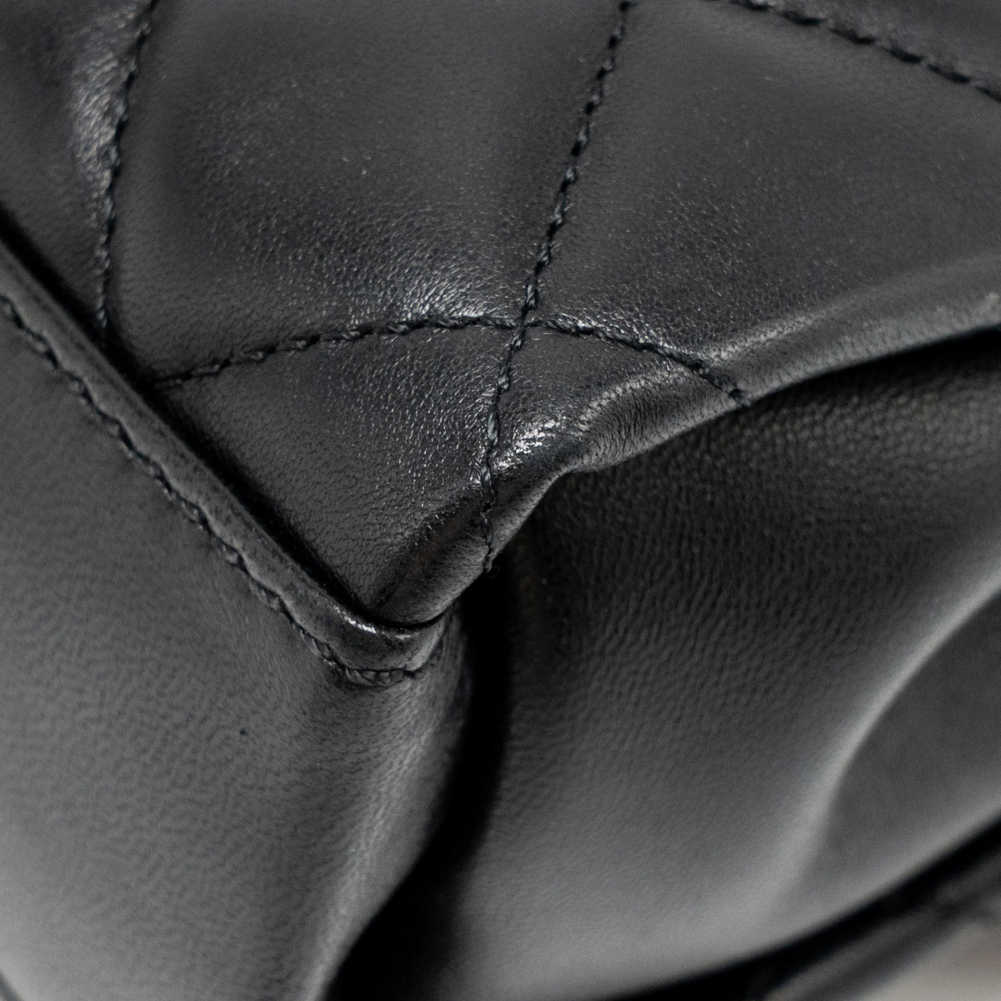 Chanel Coco Loop Single Flap Bag Lambskin Black SHW - Image 10