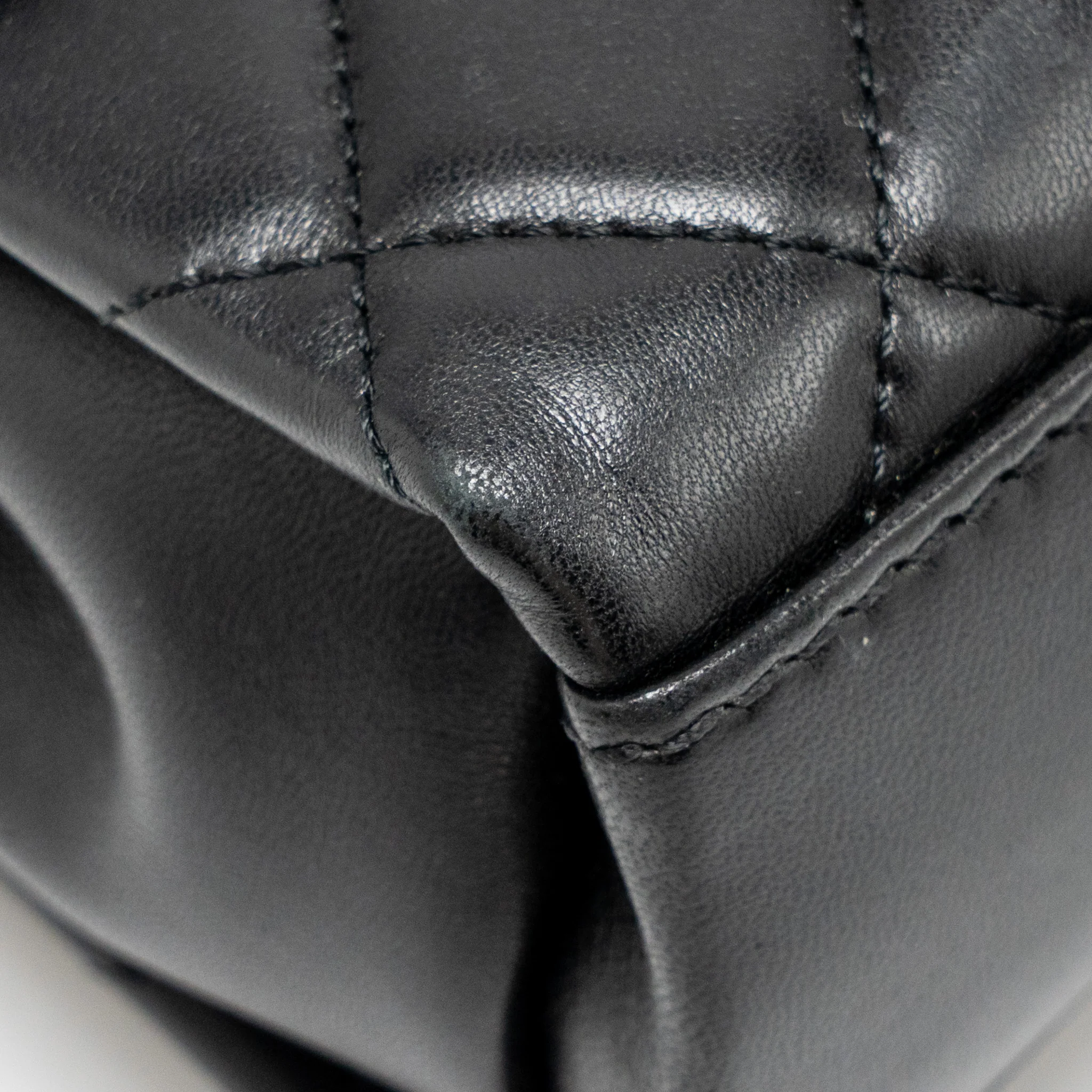 Chanel Coco Loop Single Flap Bag Lambskin Black SHW - Image 9
