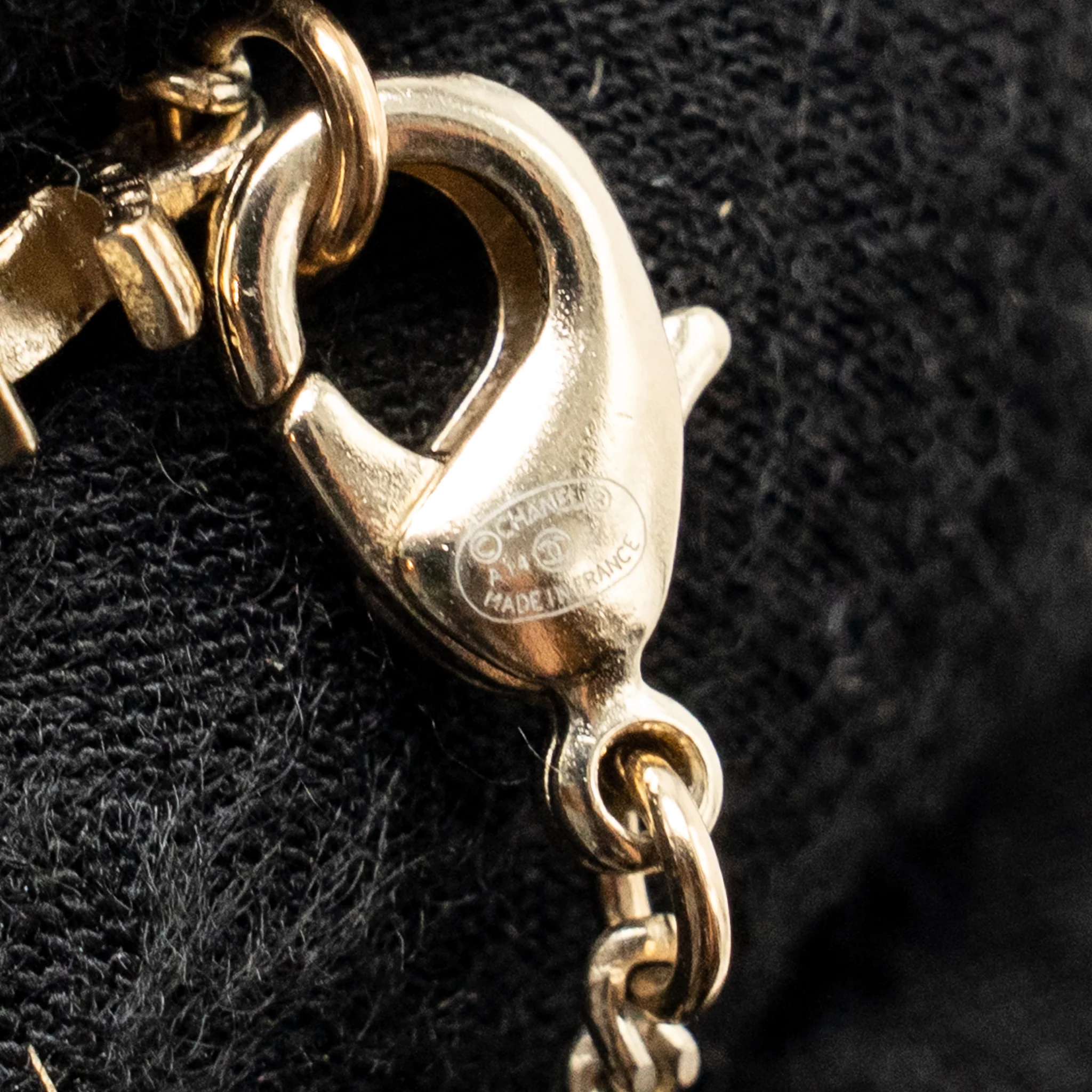 Chanel Crystal cc logo necklace light gold tone - Image 5