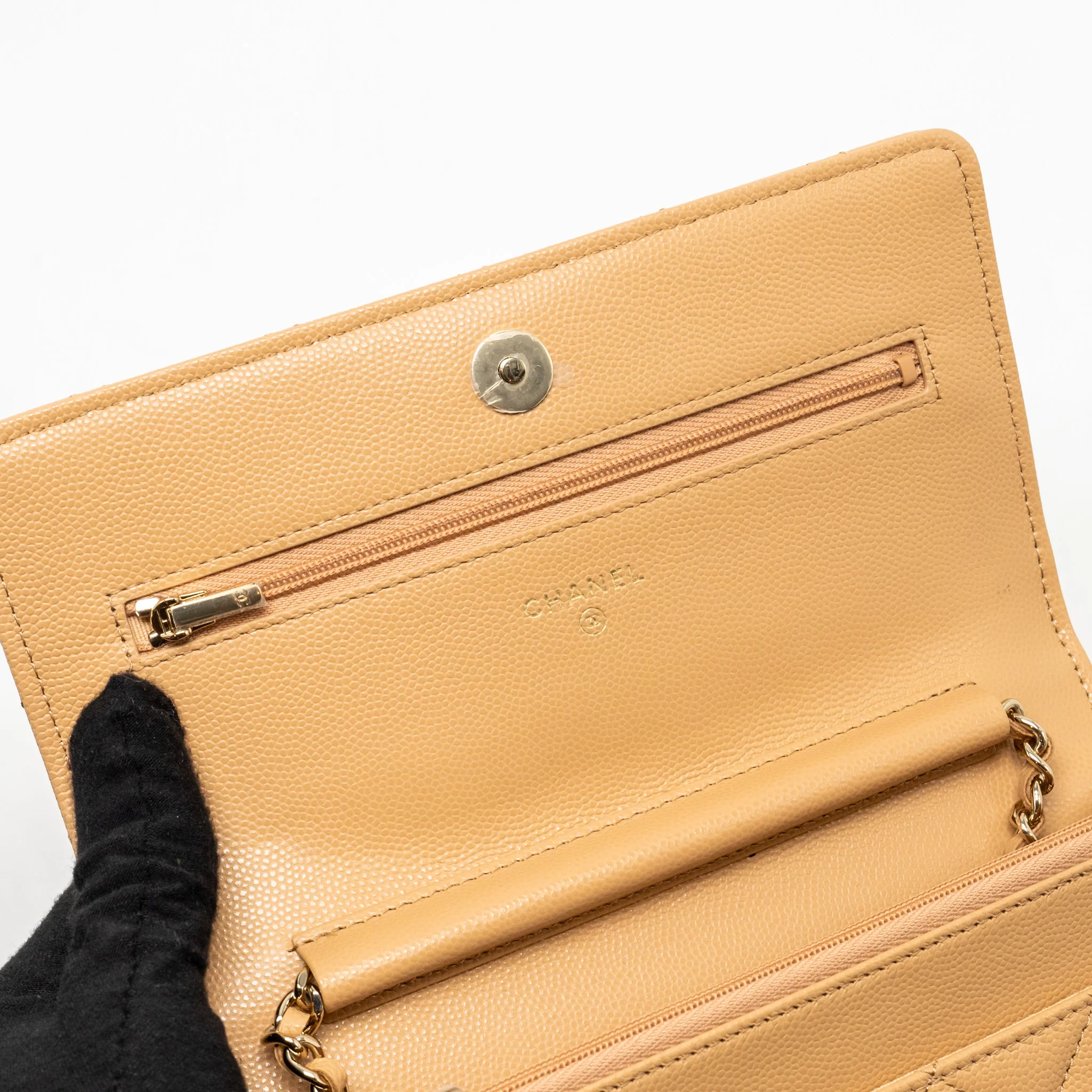 Chanel Detailed CC Classic Wallet on Chain Caviar Beige LGHW (Microchip) - Image 14