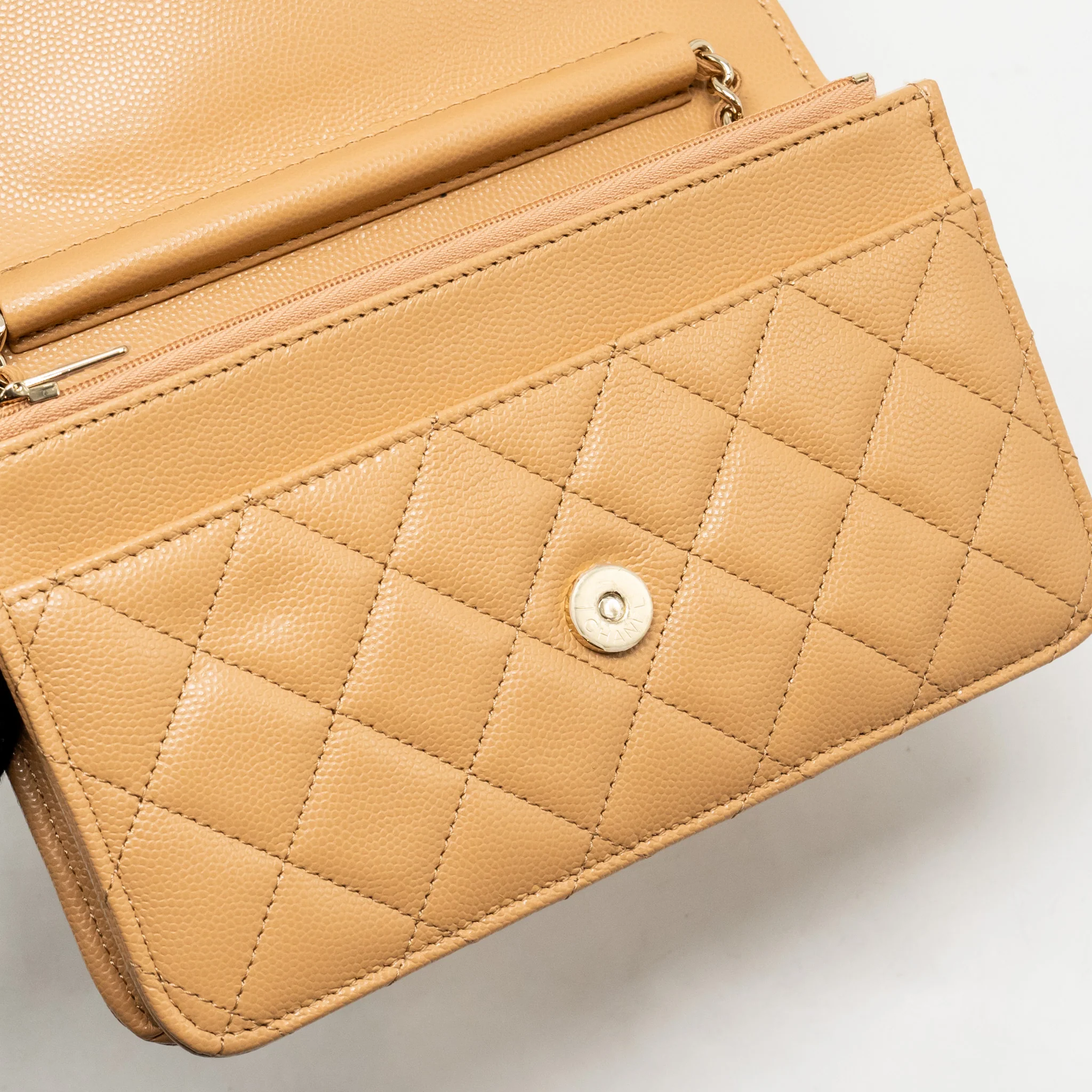 Chanel Detailed CC Classic Wallet on Chain Caviar Beige LGHW (Microchip) - Image 15