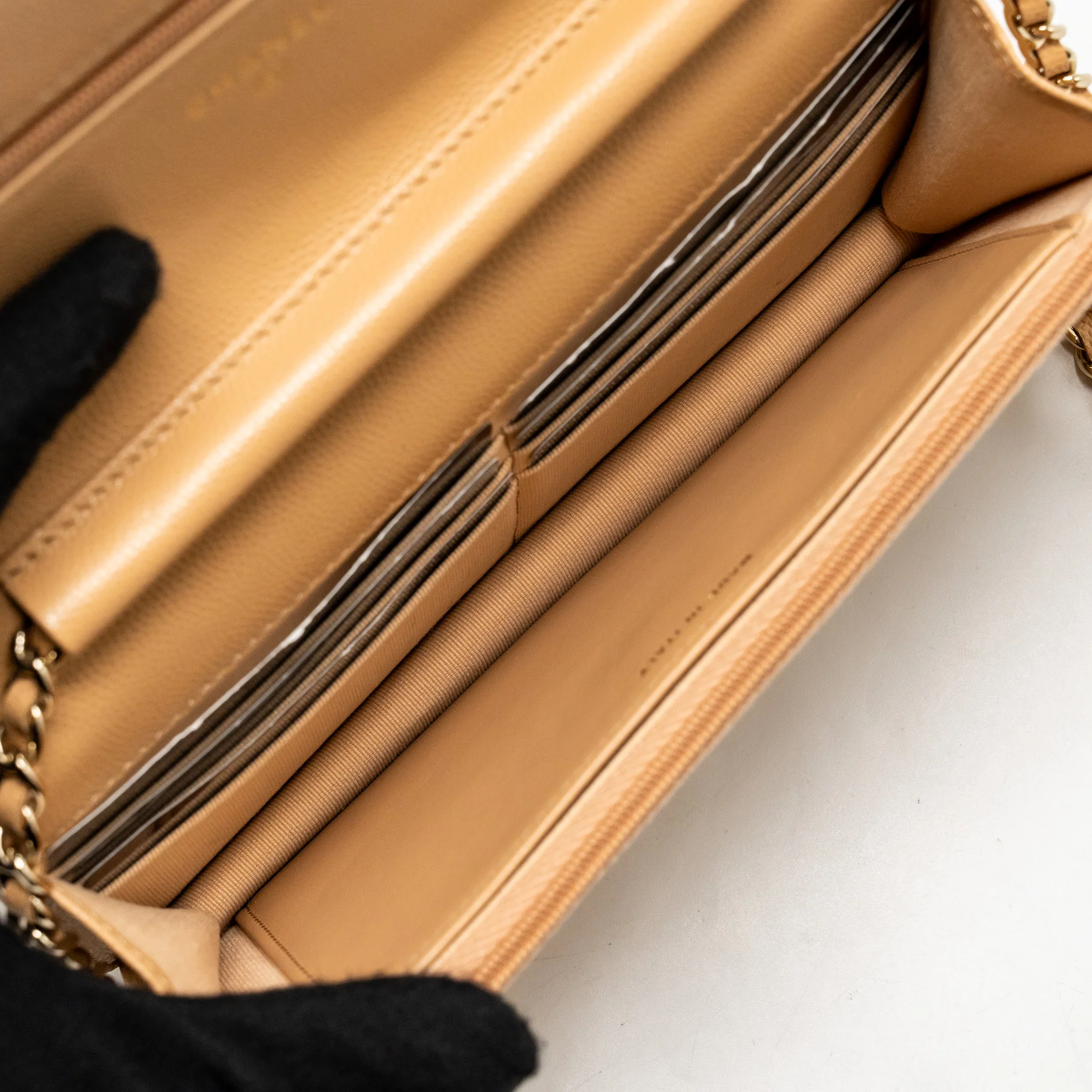 Chanel Detailed CC Classic Wallet on Chain Caviar Beige LGHW (Microchip) - Image 16