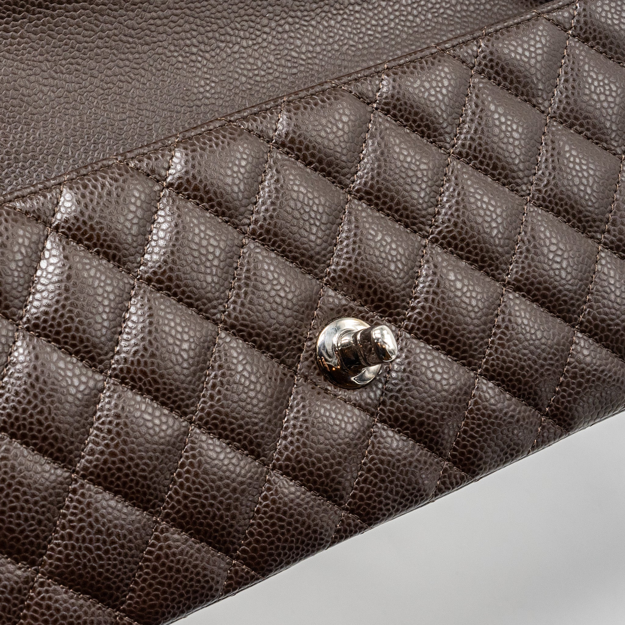 Chanel East West Classic quilted flap bag caviar chocolate SHW - Image 11