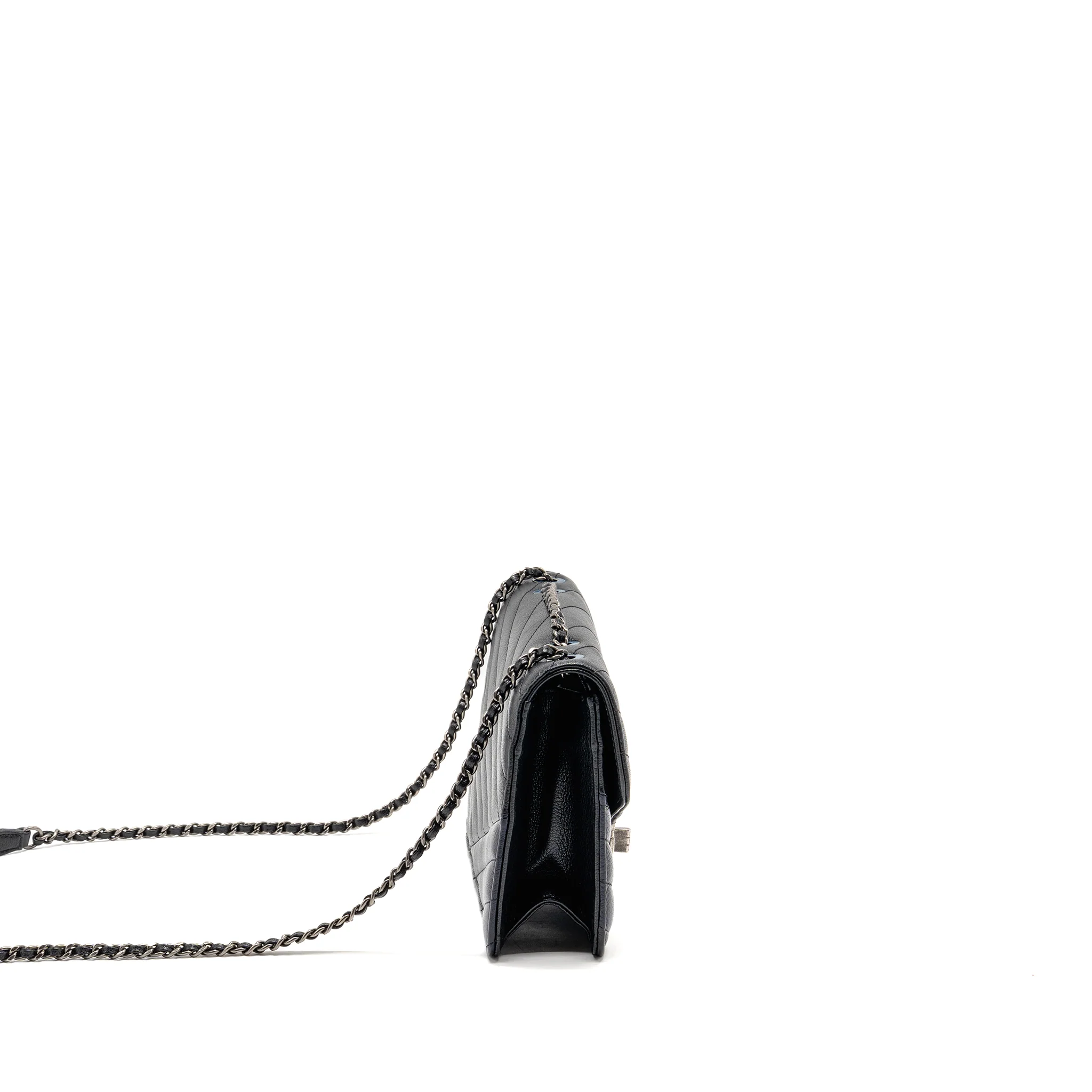 Chanel Envelop Metal Plate Flap Bag Chevron Calfskin Black/Navy Ruthenium silver Hardware - Image 3