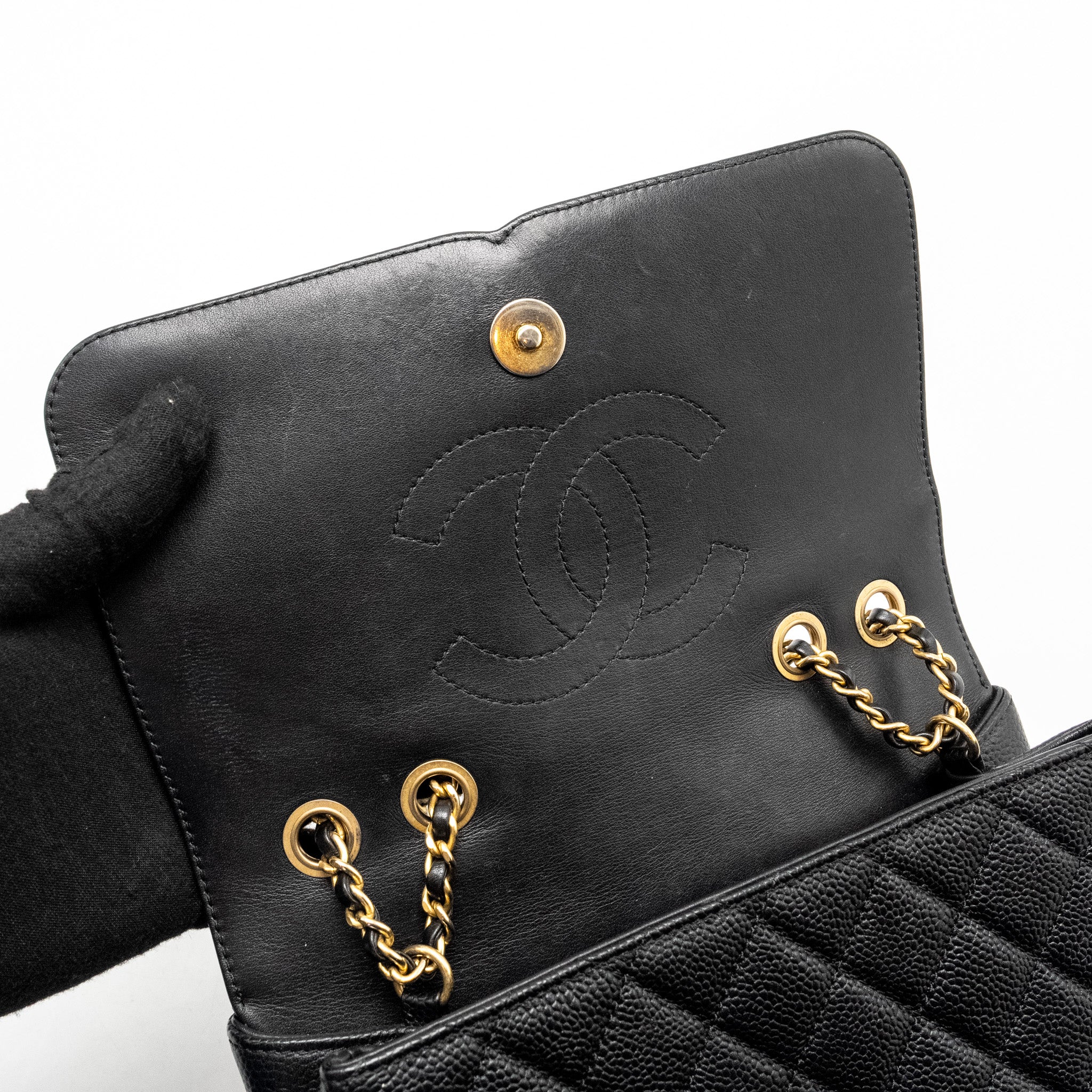 Chanel Filigree Flap Bag Caviar Black GHW - Image 14