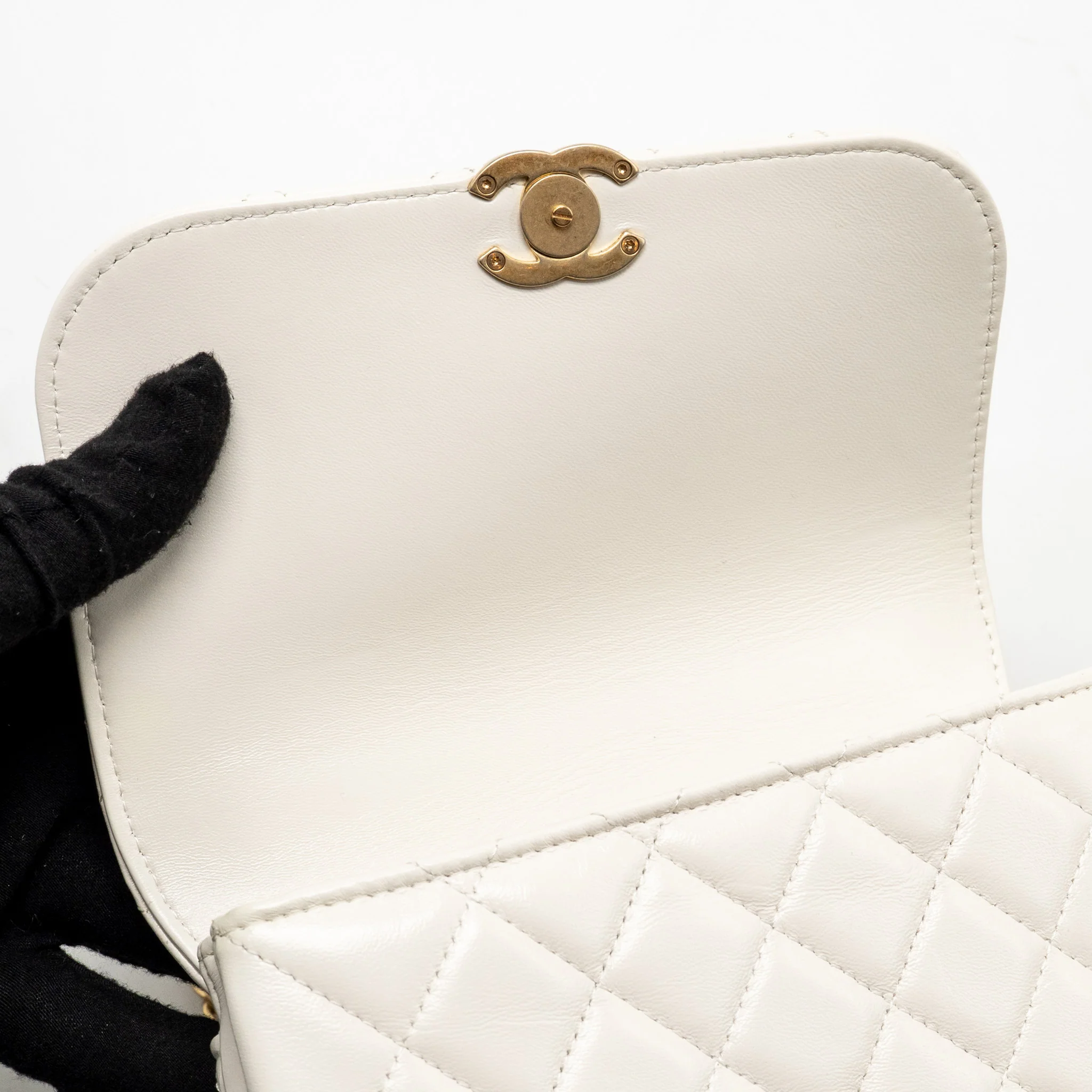 Chanel Flap Phone Holder with Chain Shiny Lambskin White GHW (Microchip) - Image 14