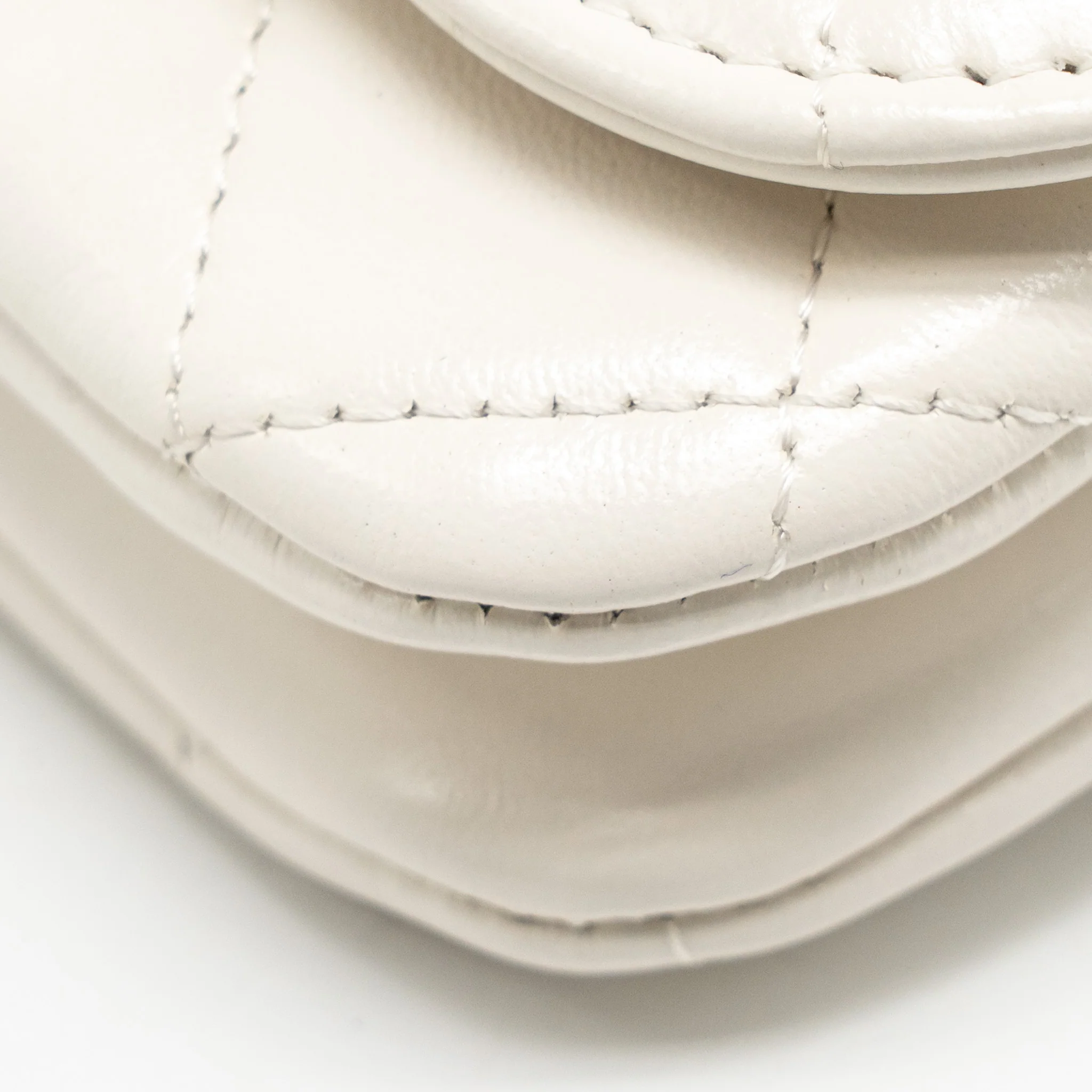 Chanel Flap Phone Holder with Chain Shiny Lambskin White GHW (Microchip) - Image 8