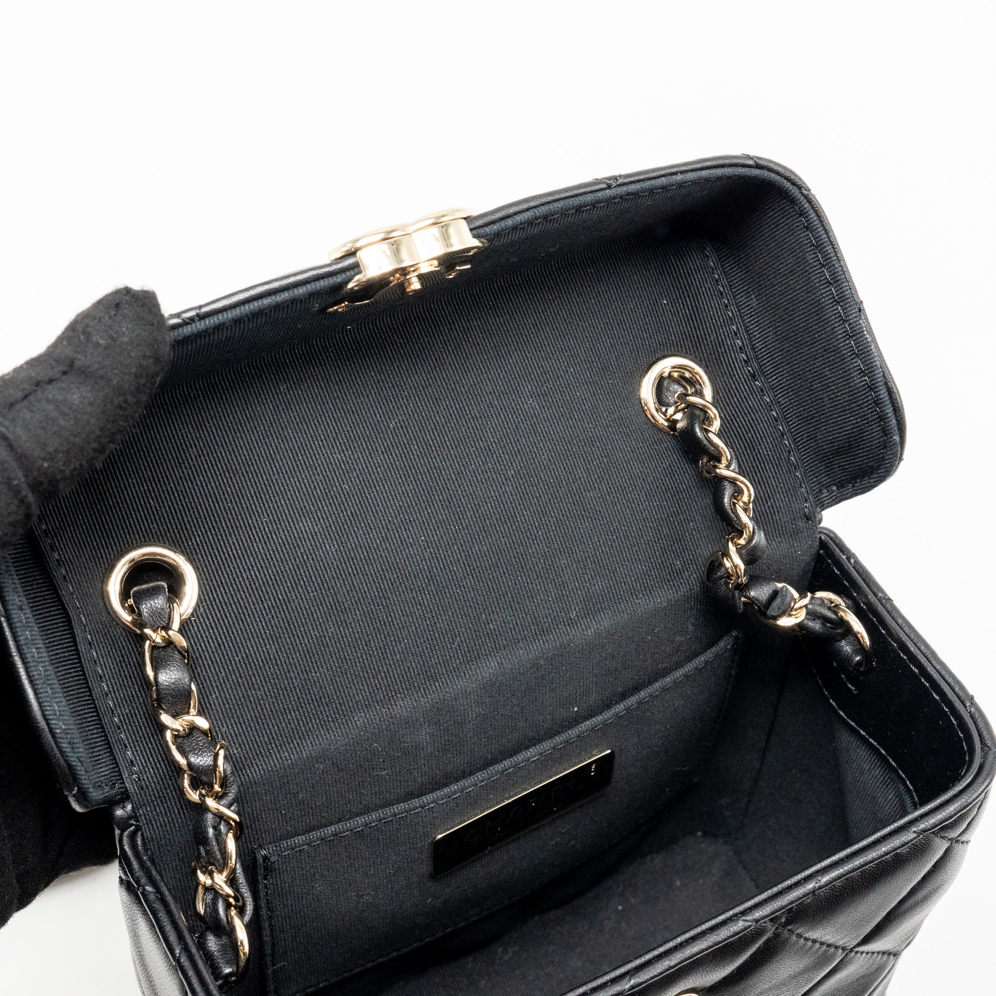 Chanel flap vanity with chain lambskin black LGWH (microchip) - Image 13