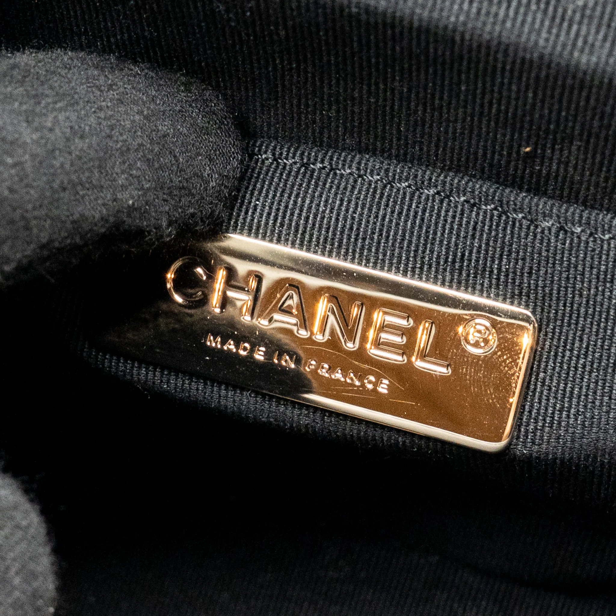 Chanel flap vanity with chain lambskin black LGWH (microchip) - Image 16