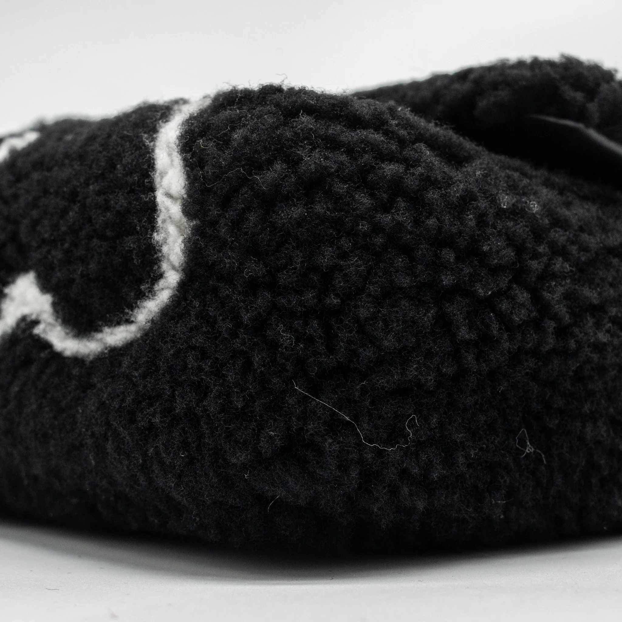 Chanel 22A Fluffy Camellia Flap Bag Embroidered Shearling Lambskin Black / White SHW (Microchip) - Image 7
