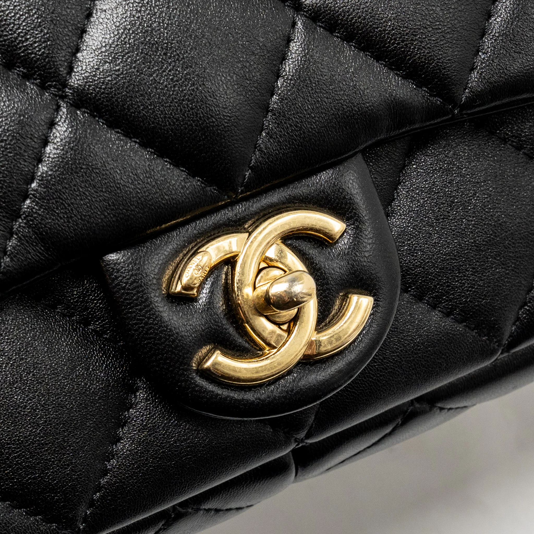 Chanel Giant Chain Flap Bag Lambskin Black GHW (Microchip) - Image 13