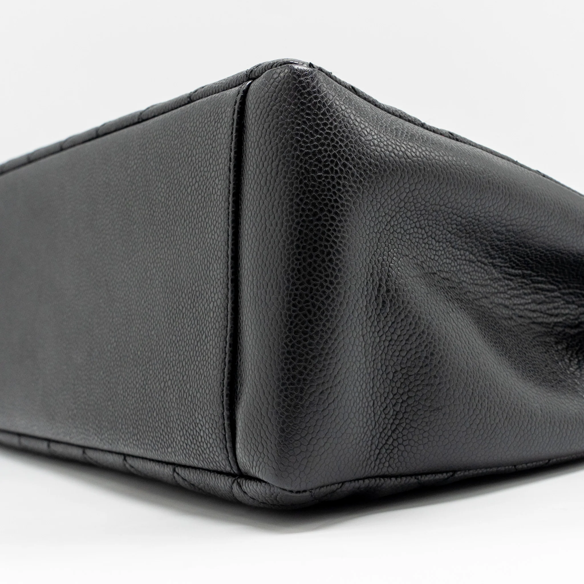 Chanel Grand Shopping Tote bag Caviar Black GHW - Image 7