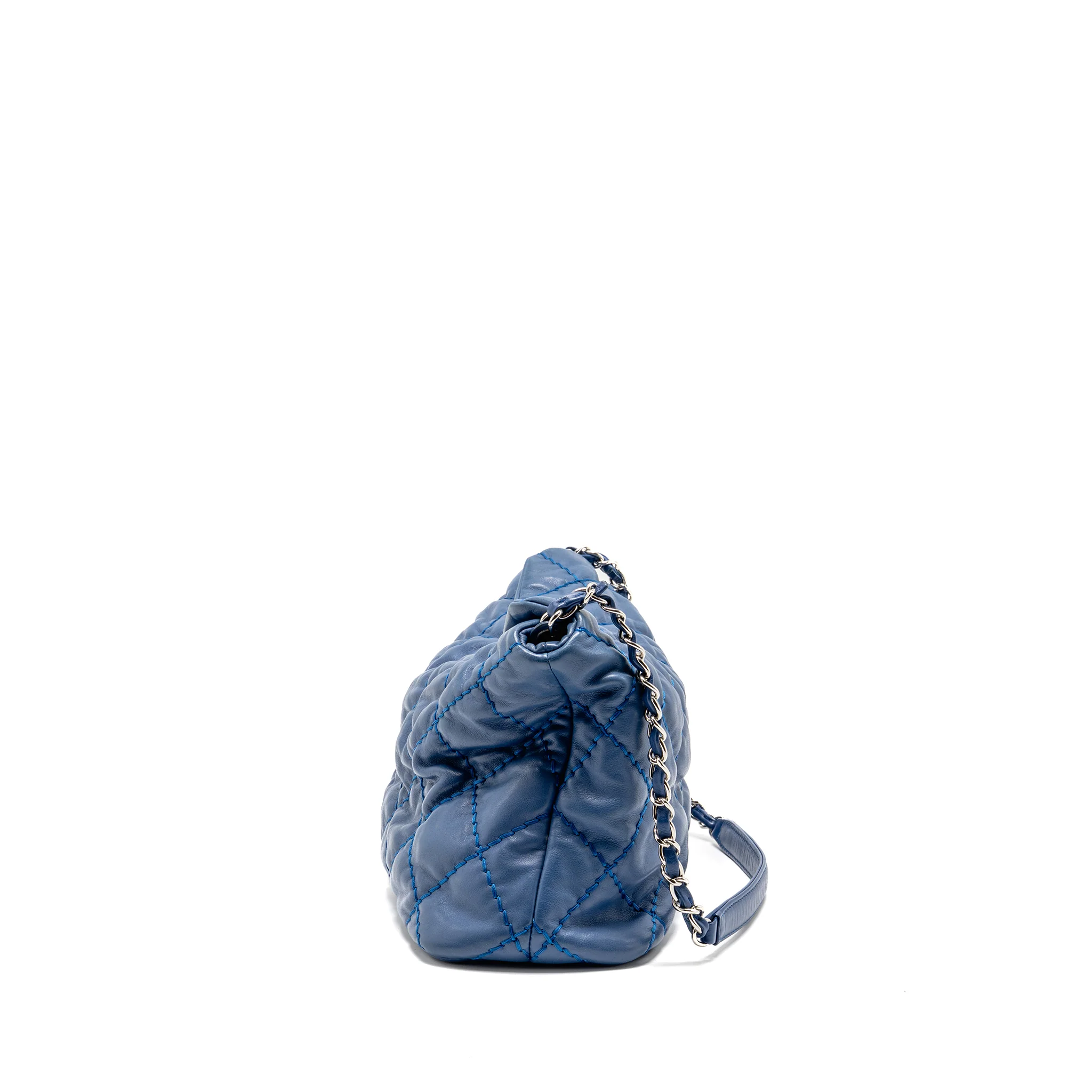 Chanel Hobo Shoulder Bag calfskin Blue SHW - Image 4