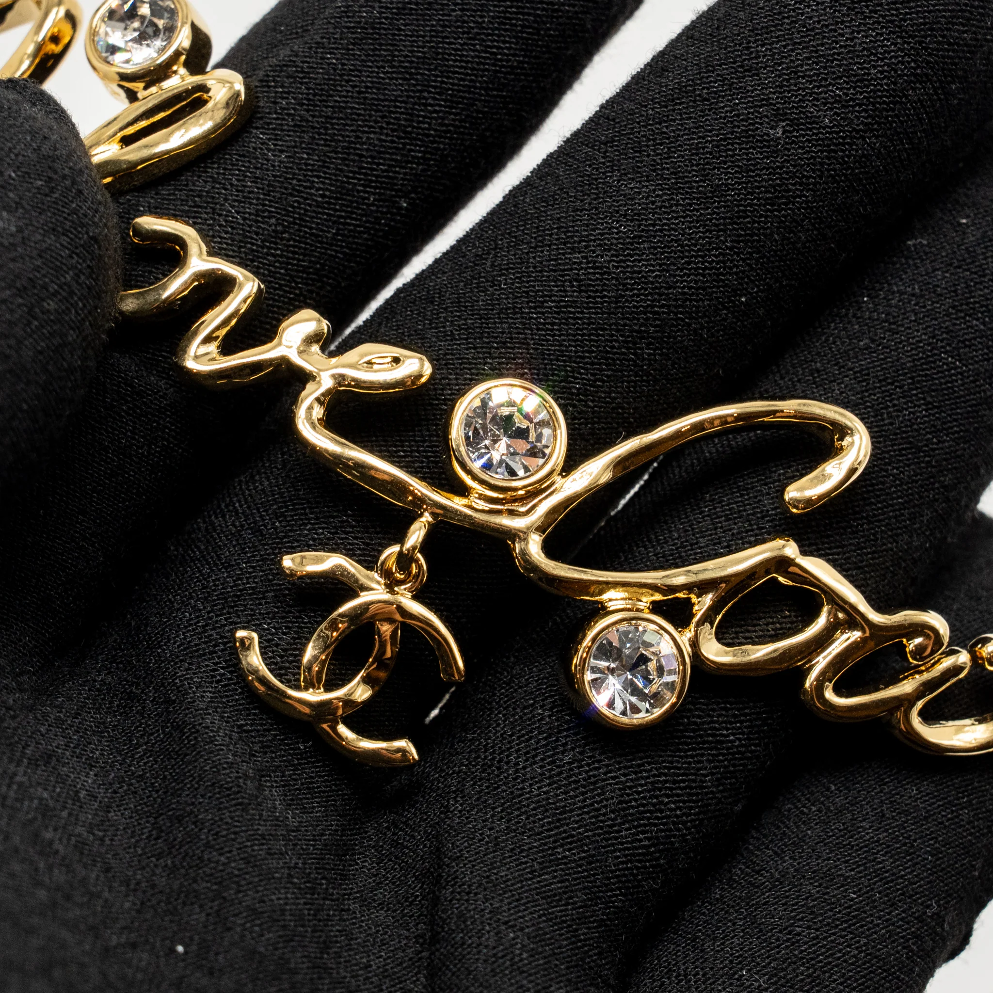 Chanel i love coco letter chocker gold tone - Image 5