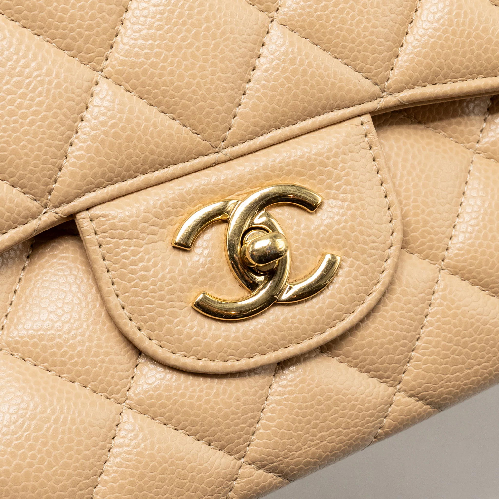 Chanel jumbo classic double flap bag caviar beige GHW (microchip) - Image 12