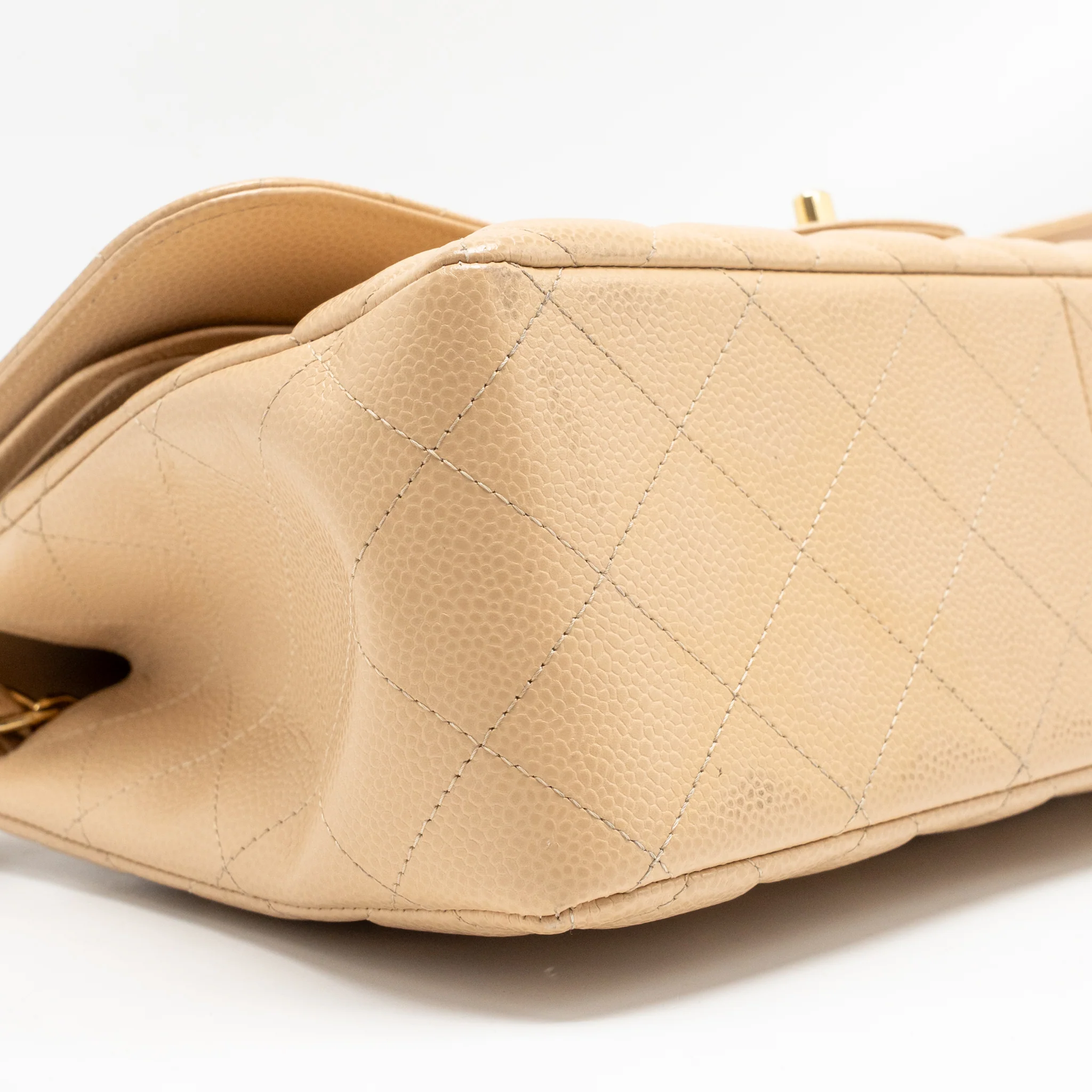 Chanel jumbo classic double flap bag caviar beige GHW (microchip) - Image 6