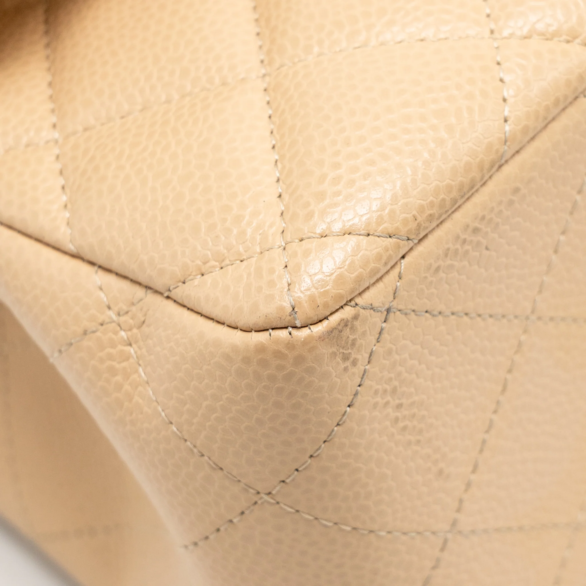 Chanel jumbo classic double flap bag caviar beige GHW (microchip) - Image 7