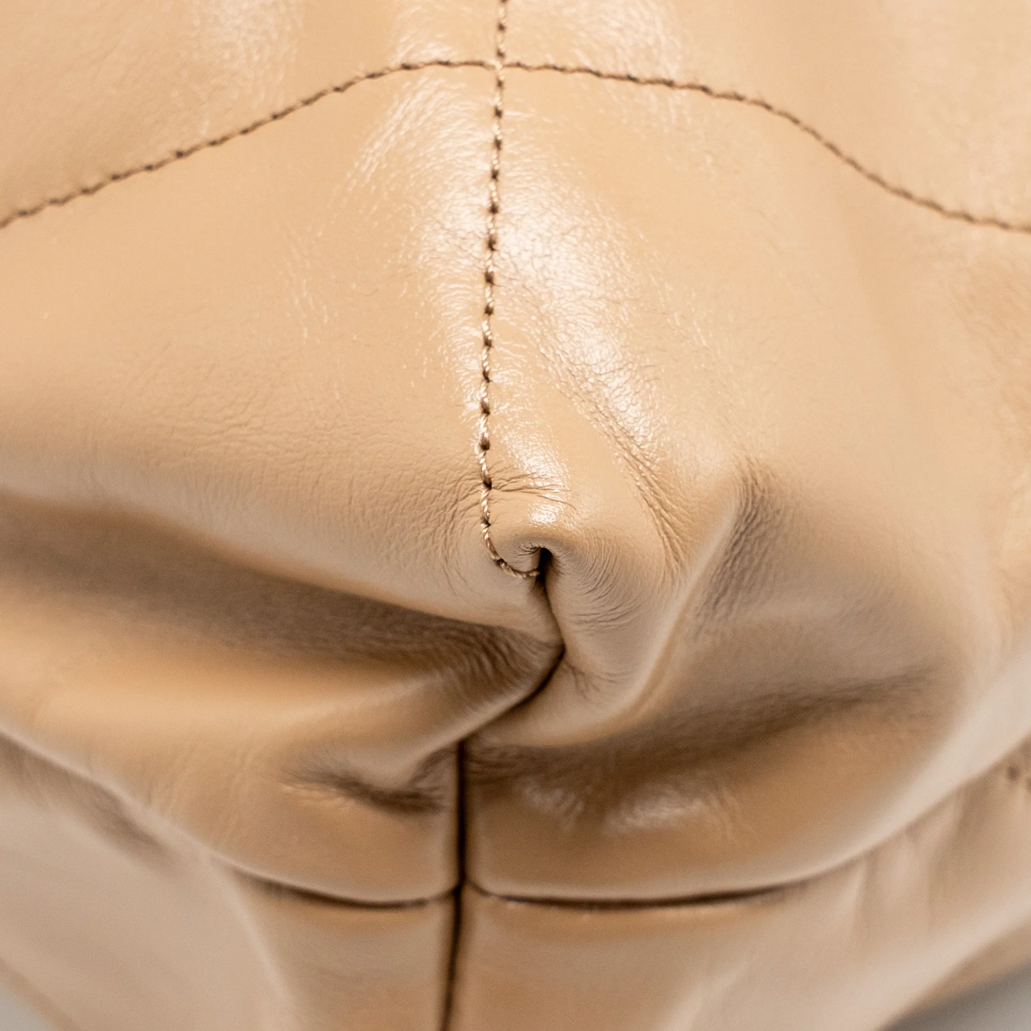 Chanel Large 22 Bag Shiny Calfskin Dark Beige SHW (microchip) - Image 10