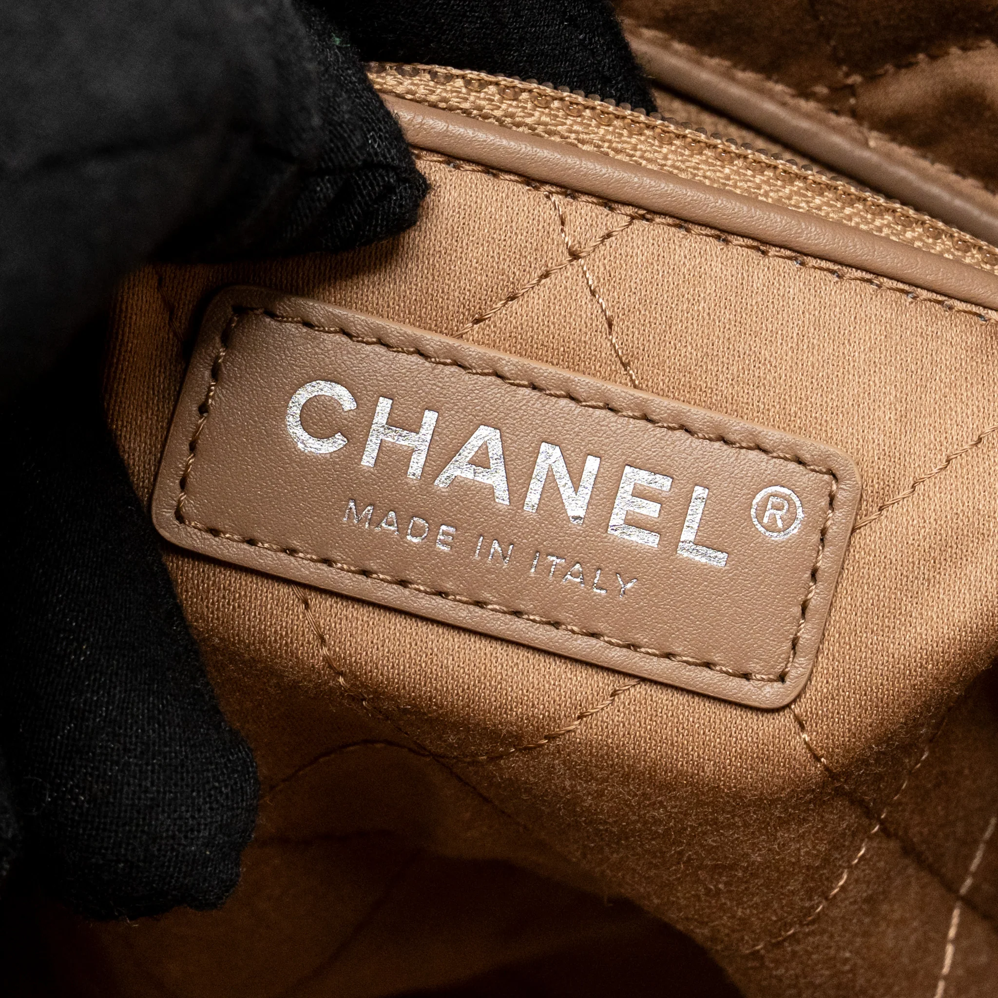 Chanel Large 22 Bag Shiny Calfskin Dark Beige SHW (microchip) - Image 16