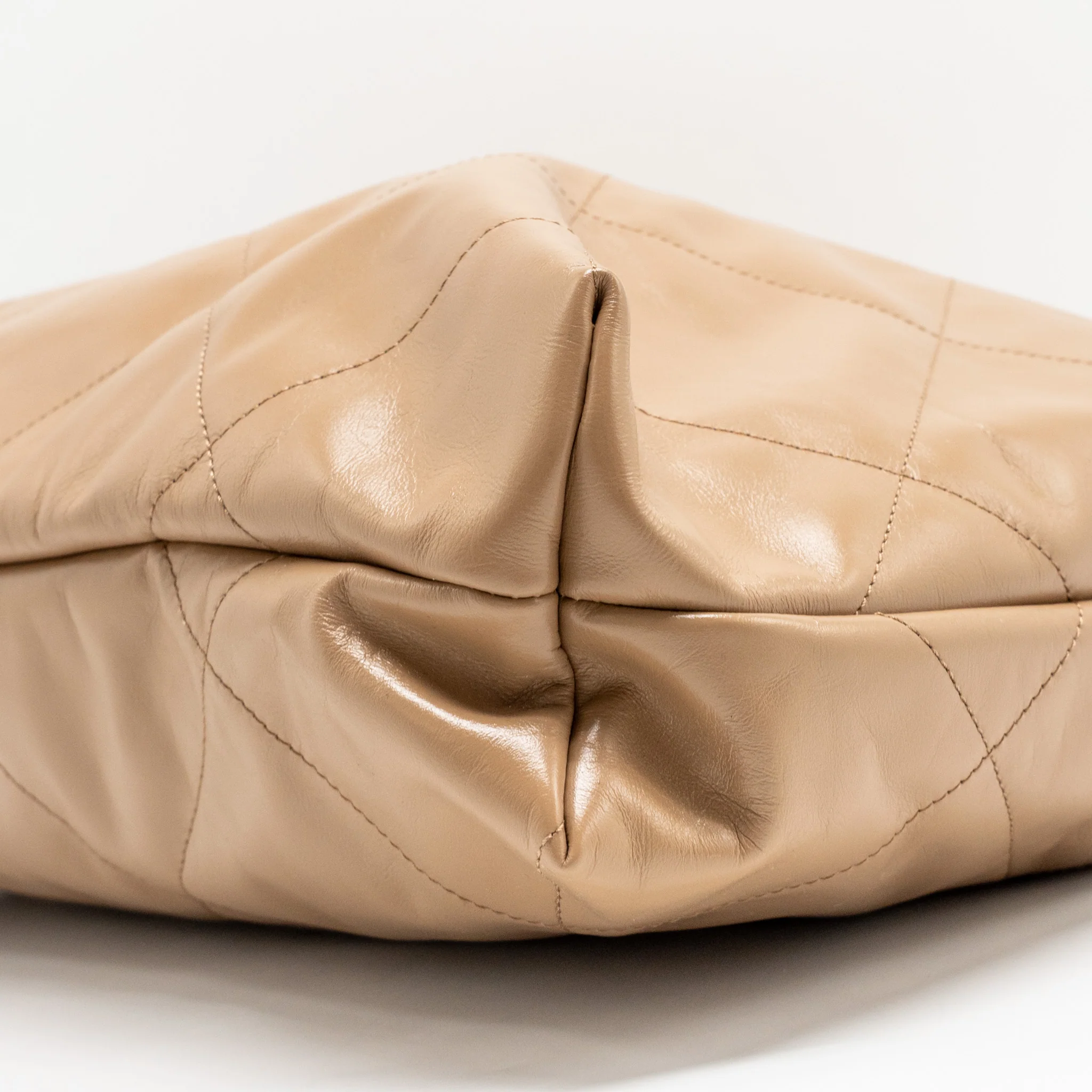 Chanel Large 22 Bag Shiny Calfskin Dark Beige SHW (microchip) - Image 7