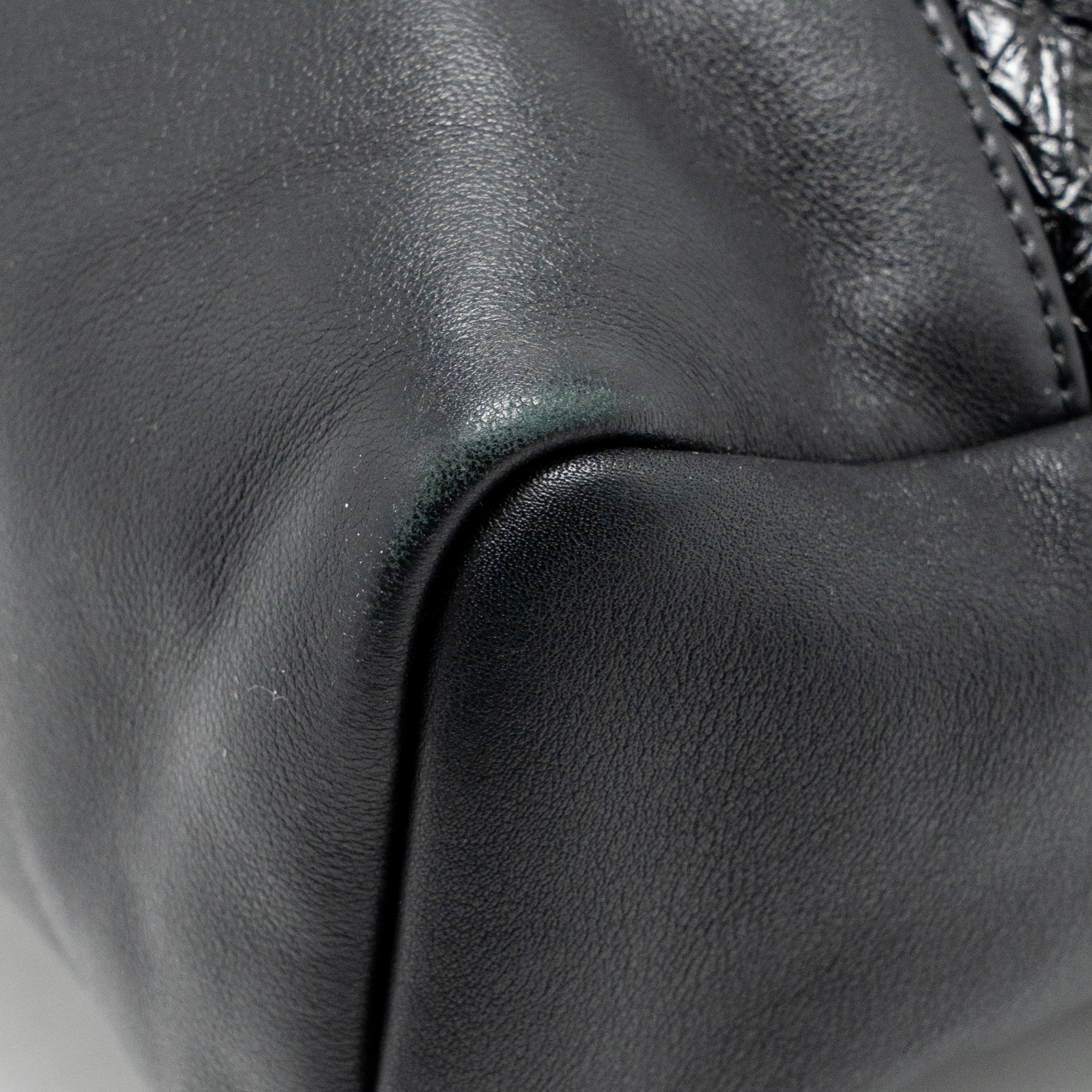 Chanel Large 31 Bag Calfskin Black LGHW - Image 10