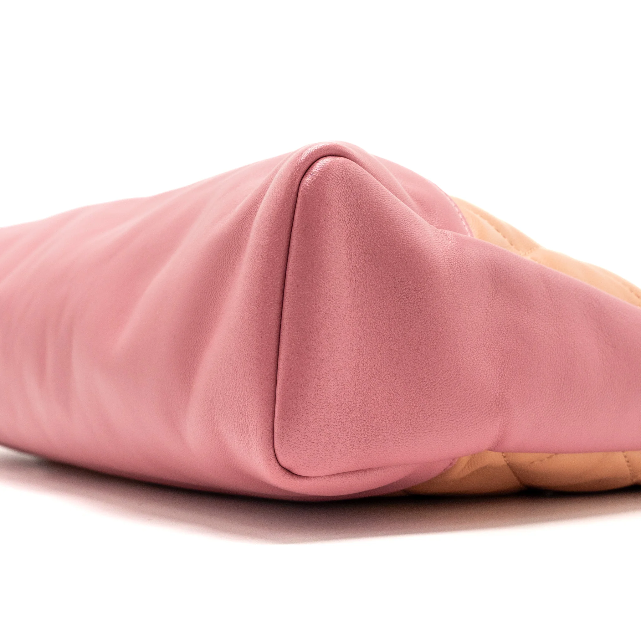 Chanel Large 31 Bag Calfskin Pink LGHW - Image 7