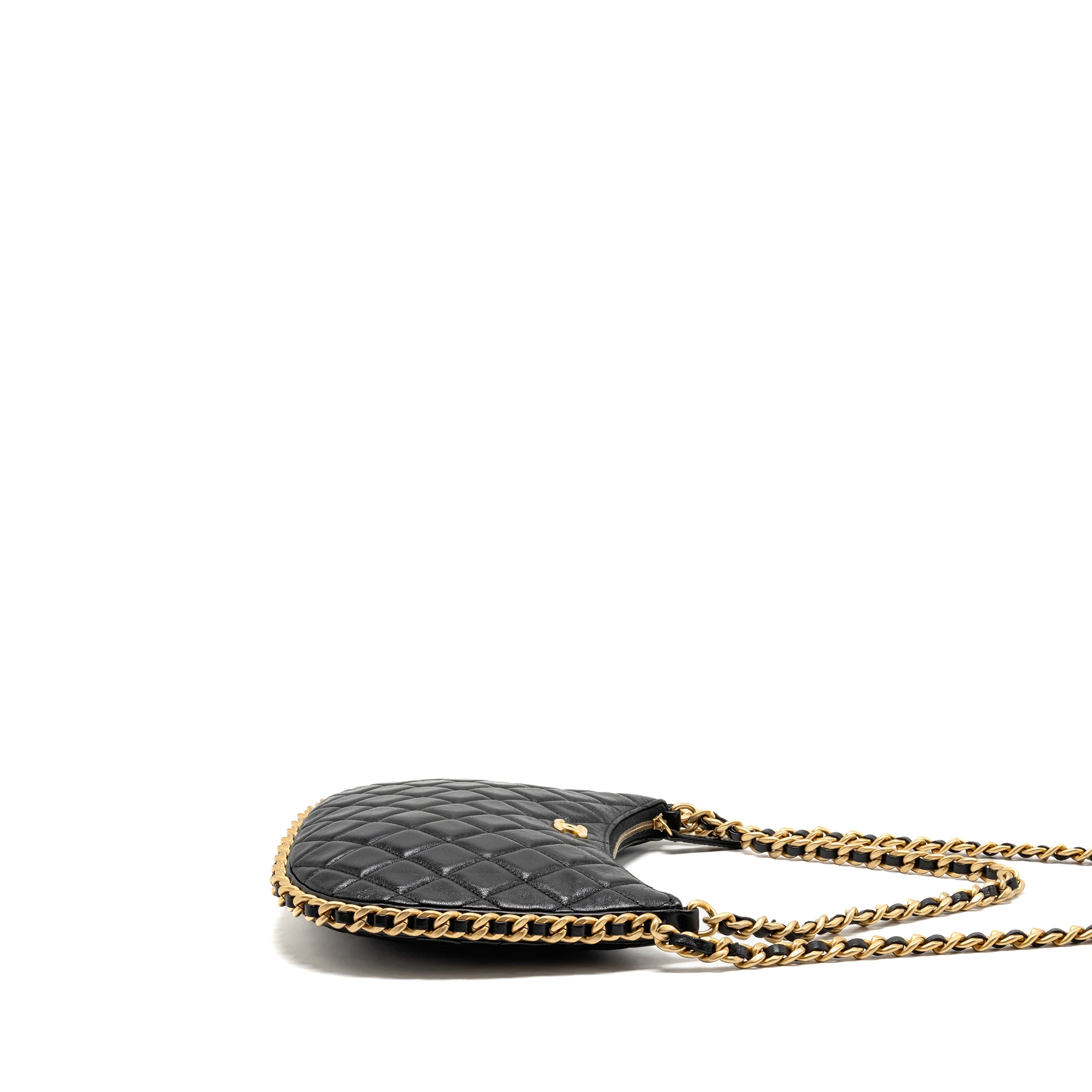 Chanel Large Quilted Hobo Bag Shiny Crumpled Lambskin Black GHW (Microchip) - Image 4