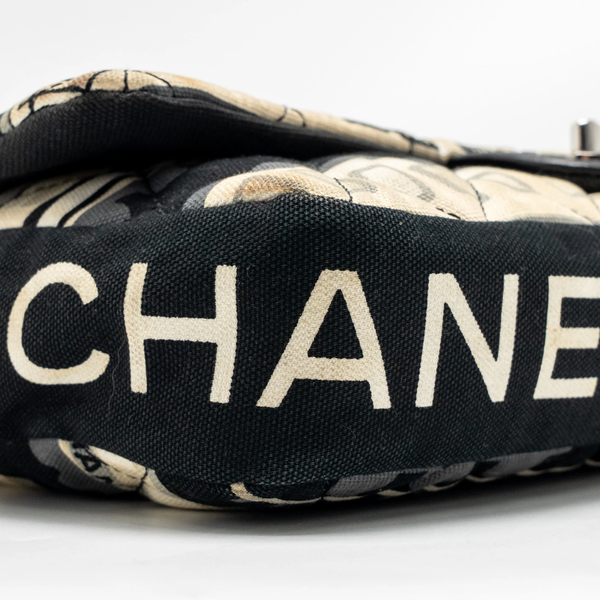 Chanel Le Train Flap Bag Fabric Multicolour SHW - Image 6