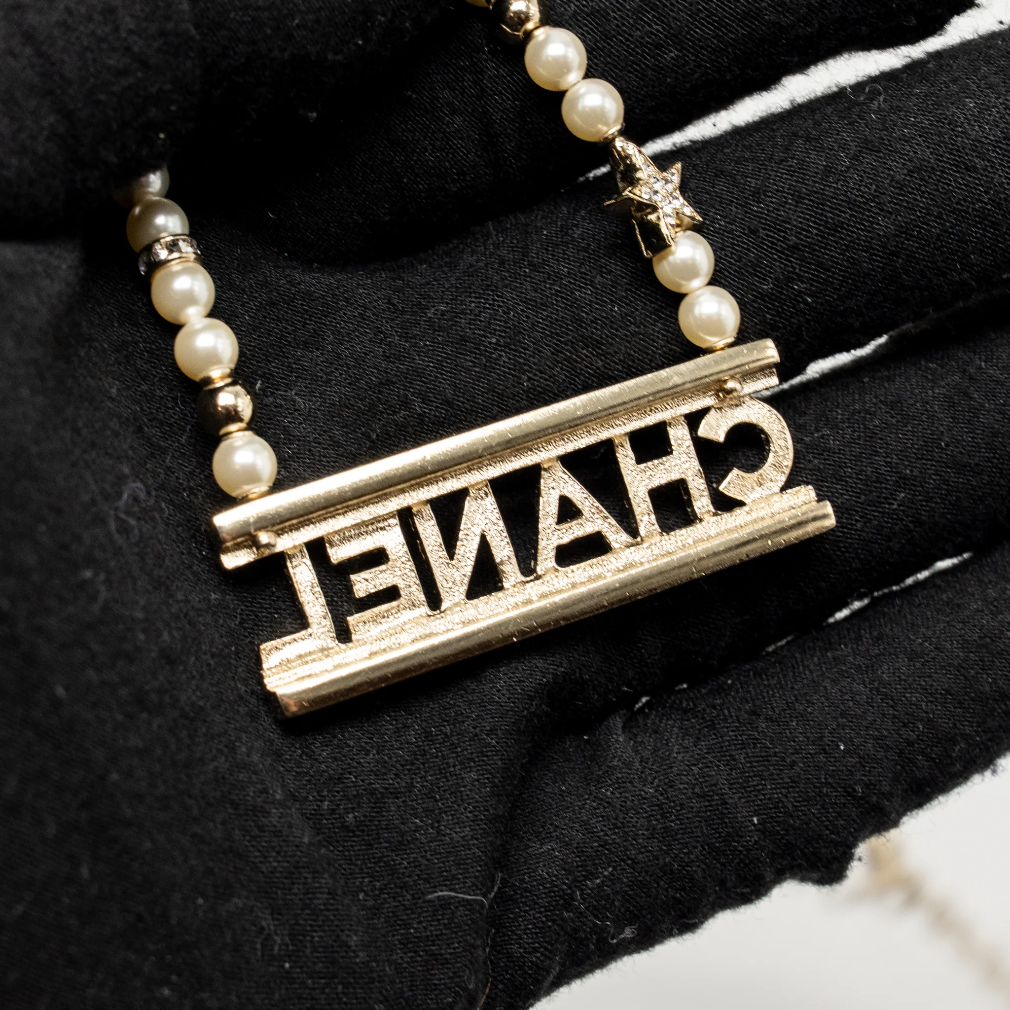 Chanel Letter Logo Necklace Crystal/Pearl Light Gold Tone - Image 4