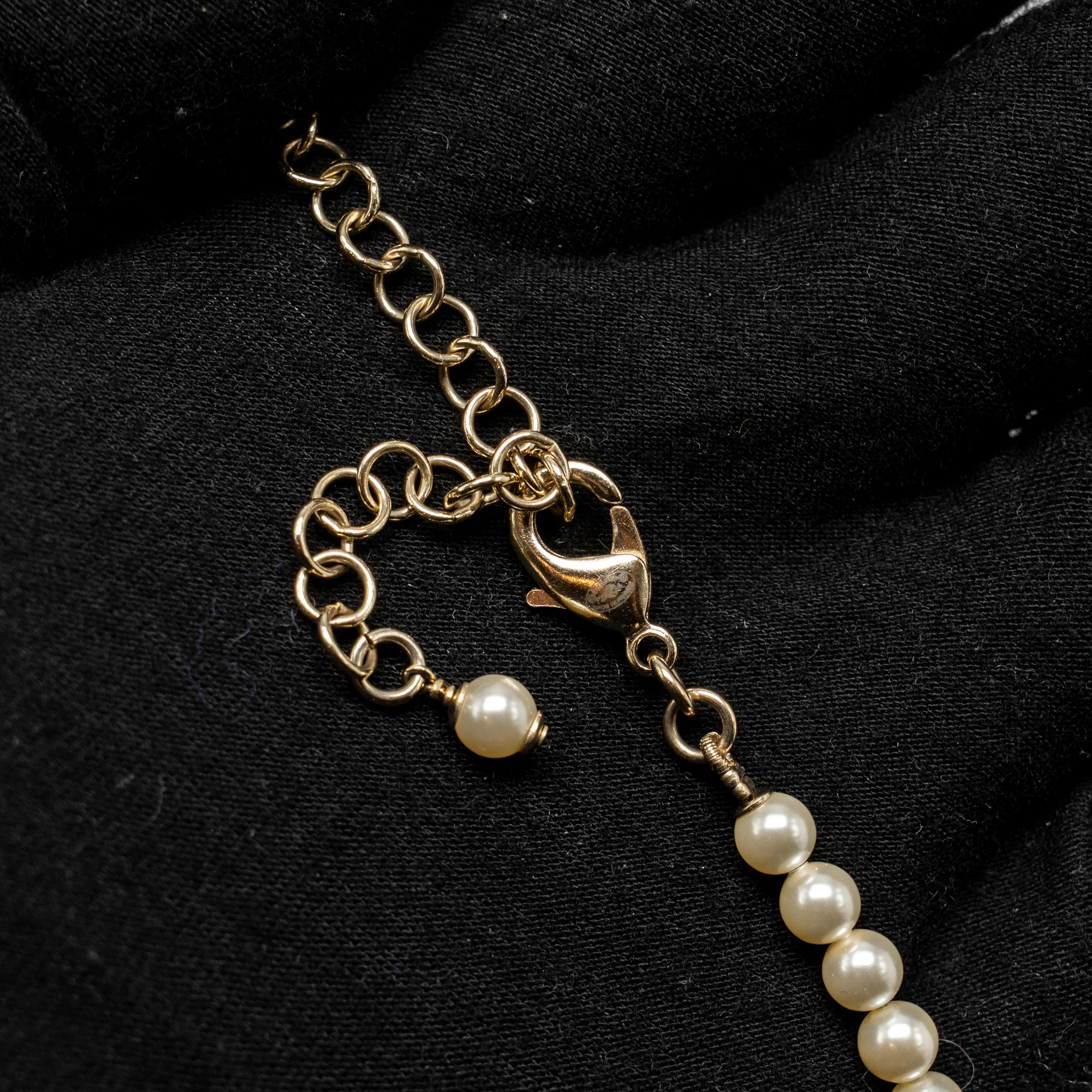 Chanel Letter Logo Necklace Crystal/Pearl Light Gold Tone - Image 5
