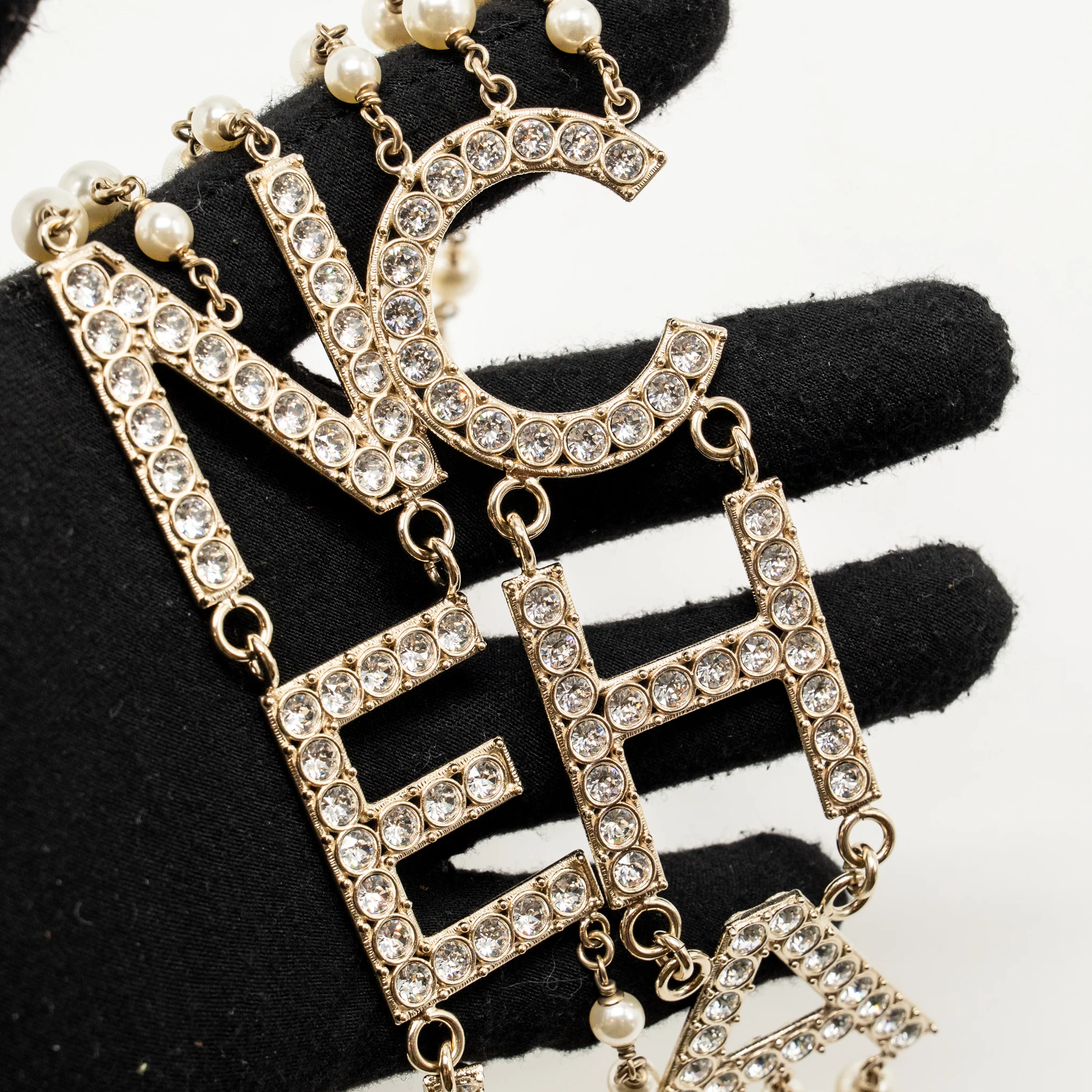 Chanel letter / pearl long giant necklace light gold tone - Image 3