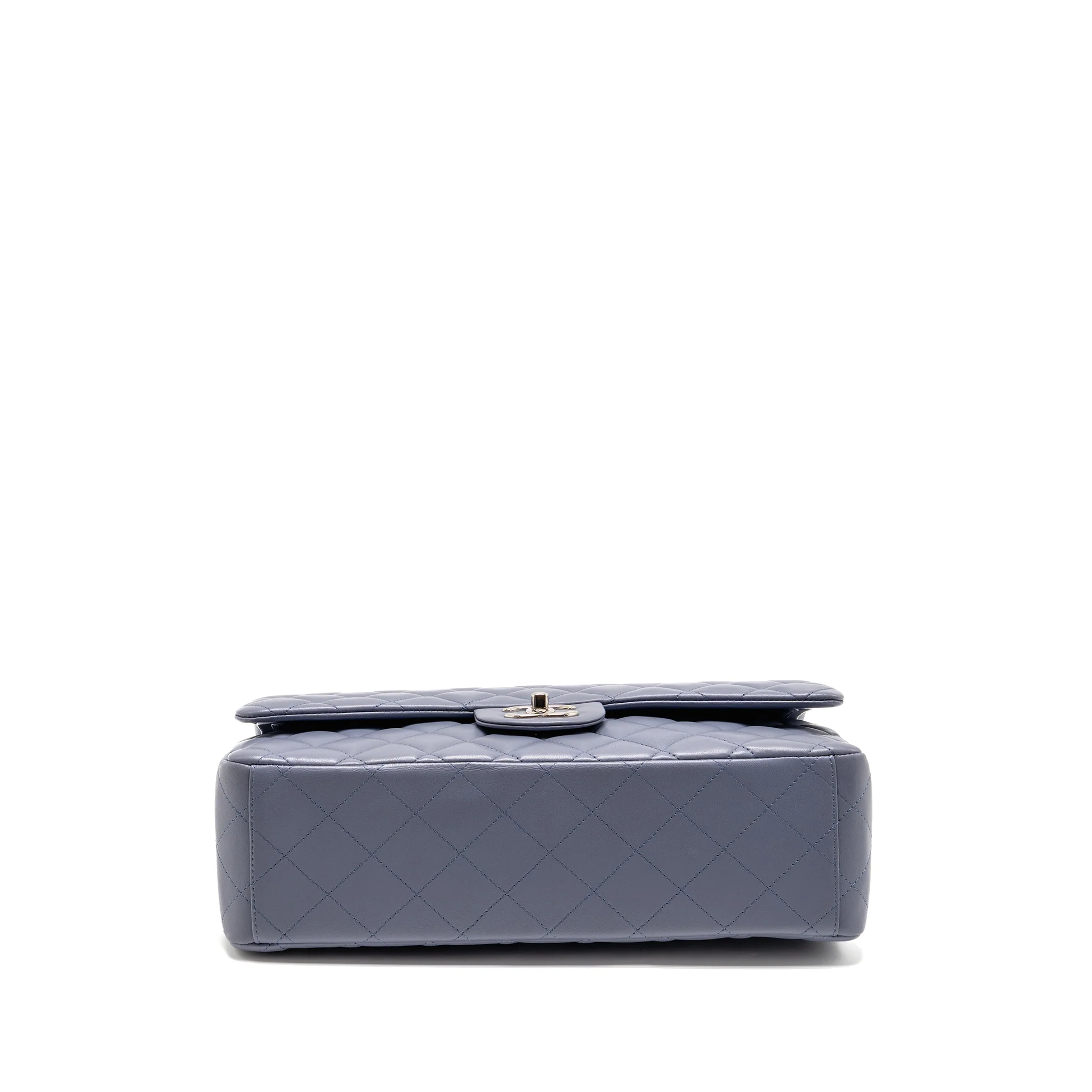 Chanel Maxi Classic Double Flap Bag Lambskin Light Purple SHW - Image 5