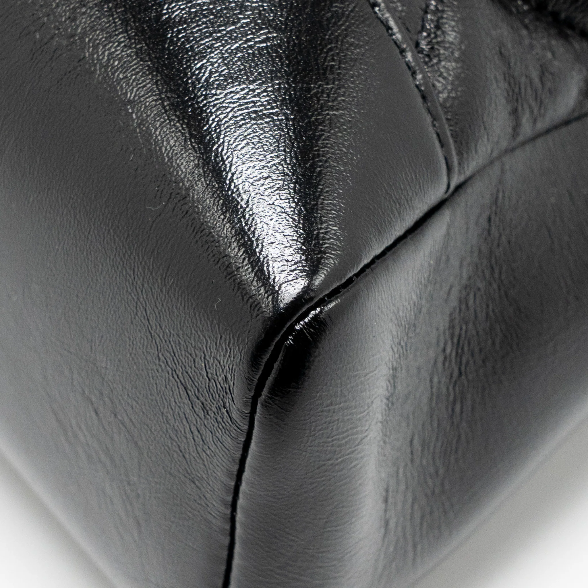 Chanel medium 31 bag shiny lambskin Black LGHW (microchip) - Image 11
