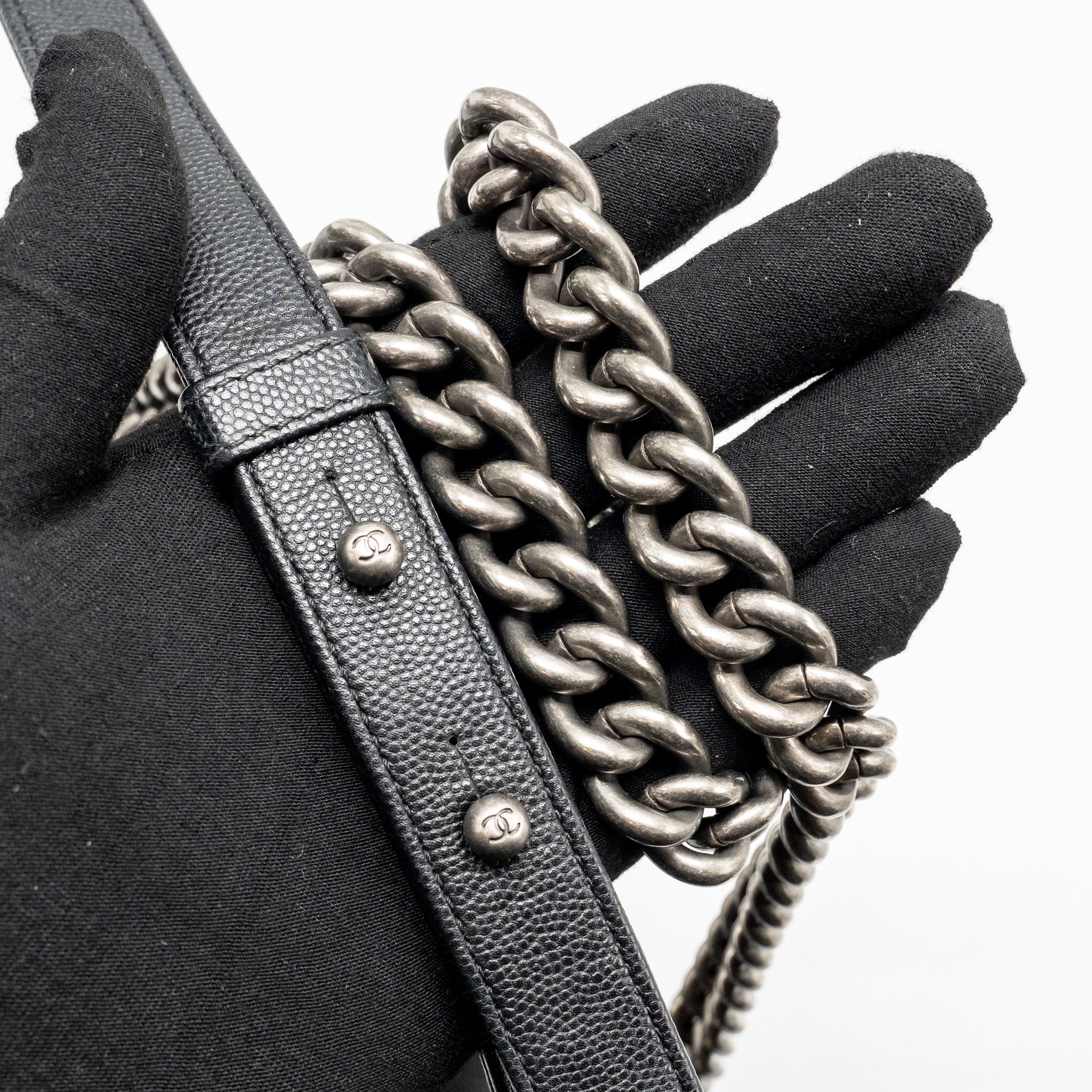 Chanel Medium Boy Bag Chevron Caviar Black Ruthenium Silver Hardware - Image 19