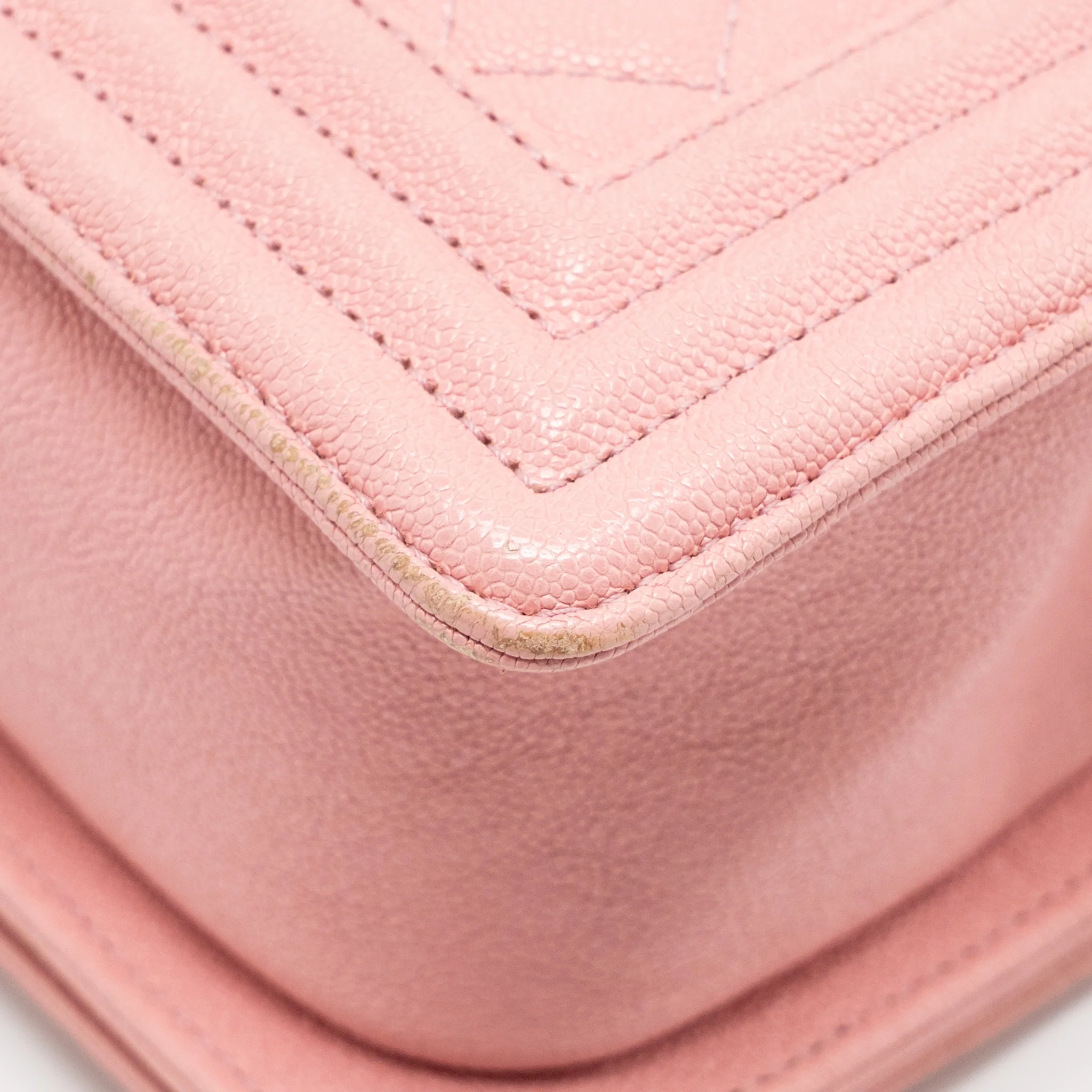 Chanel Medium Boy Bag Grained Calfskin Pink LGHW - Image 11