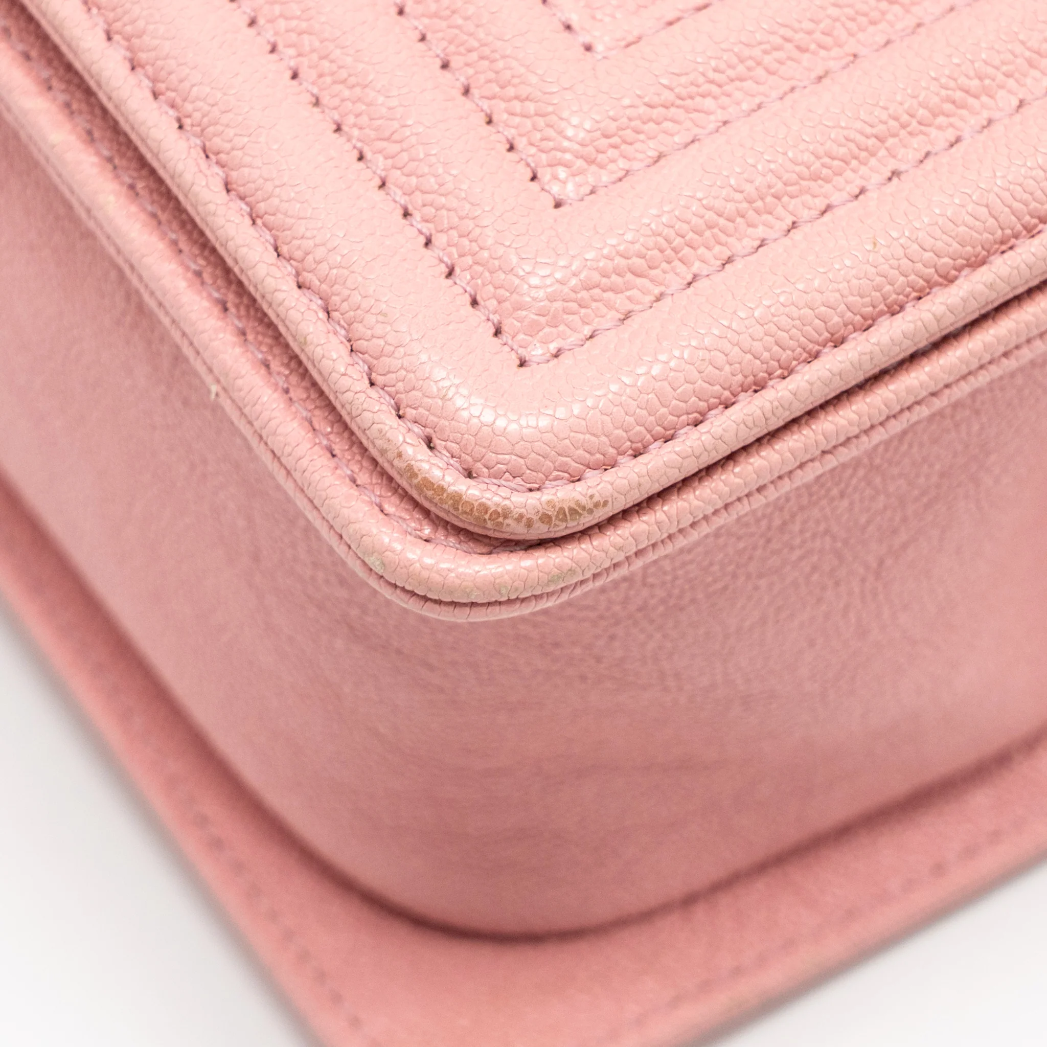 Chanel Medium Boy Bag Grained Calfskin Pink LGHW - Image 9
