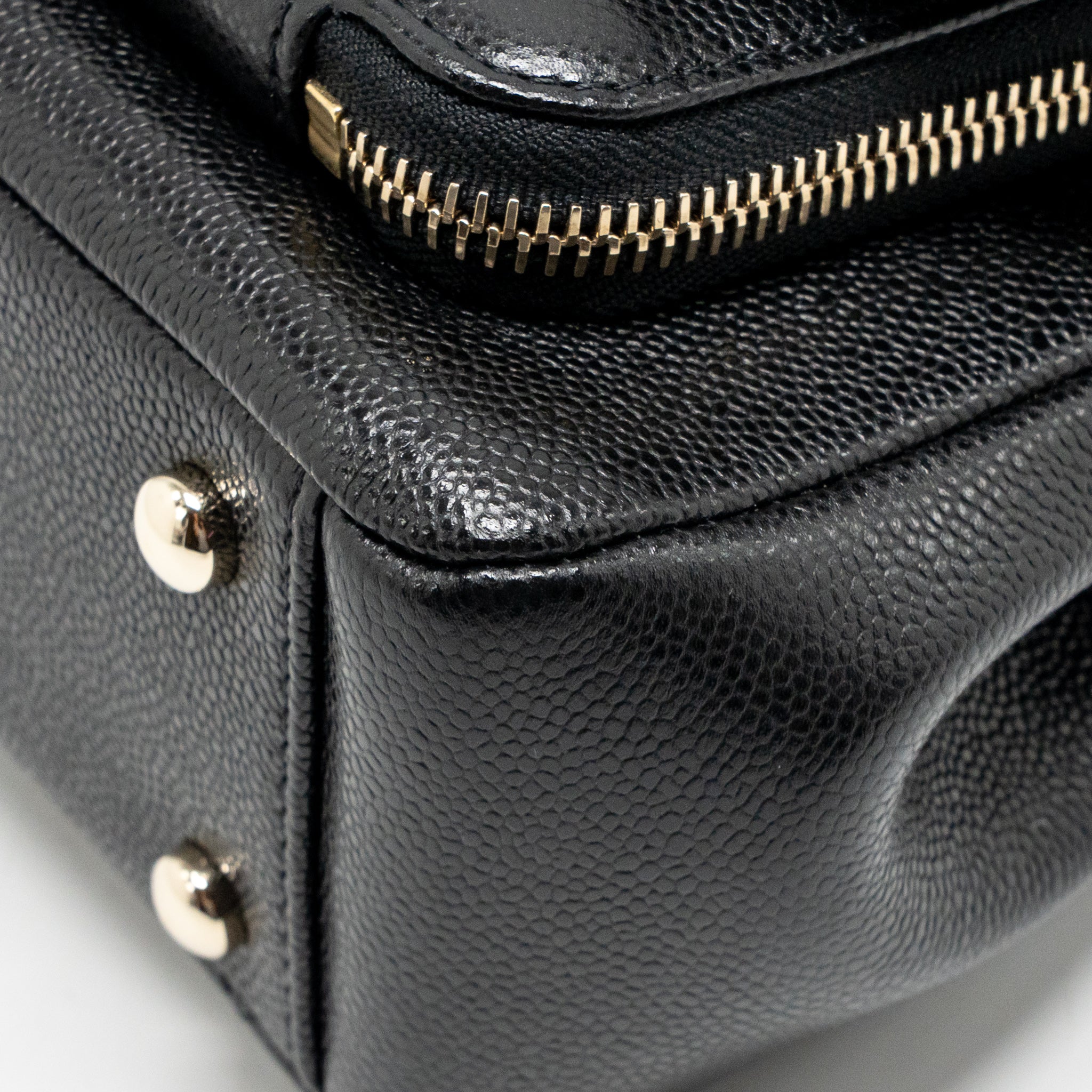 Chanel medium business affinity caviar black LGHW (microchip) - Image 10