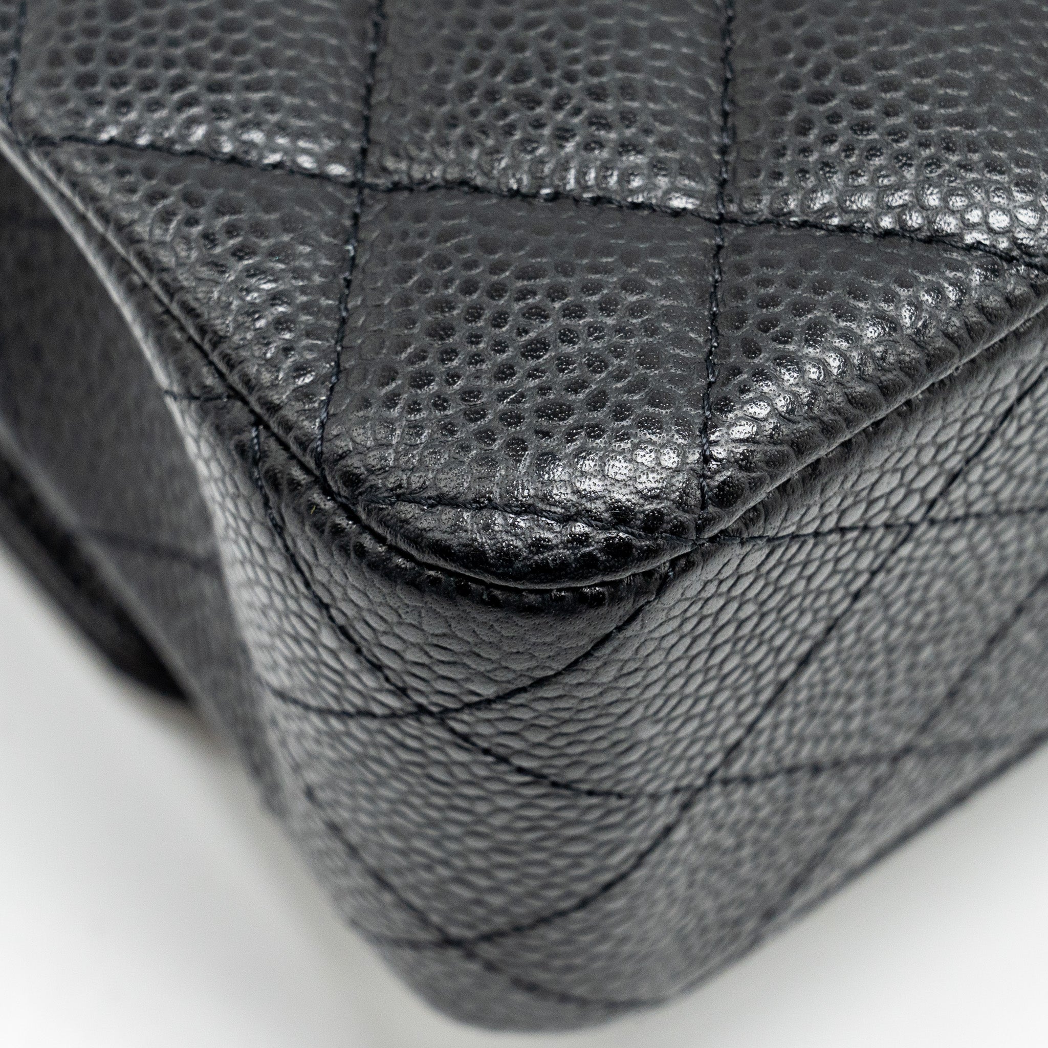 Chanel Medium Classic Double Flap Bag Caviar Black GHW - Image 11