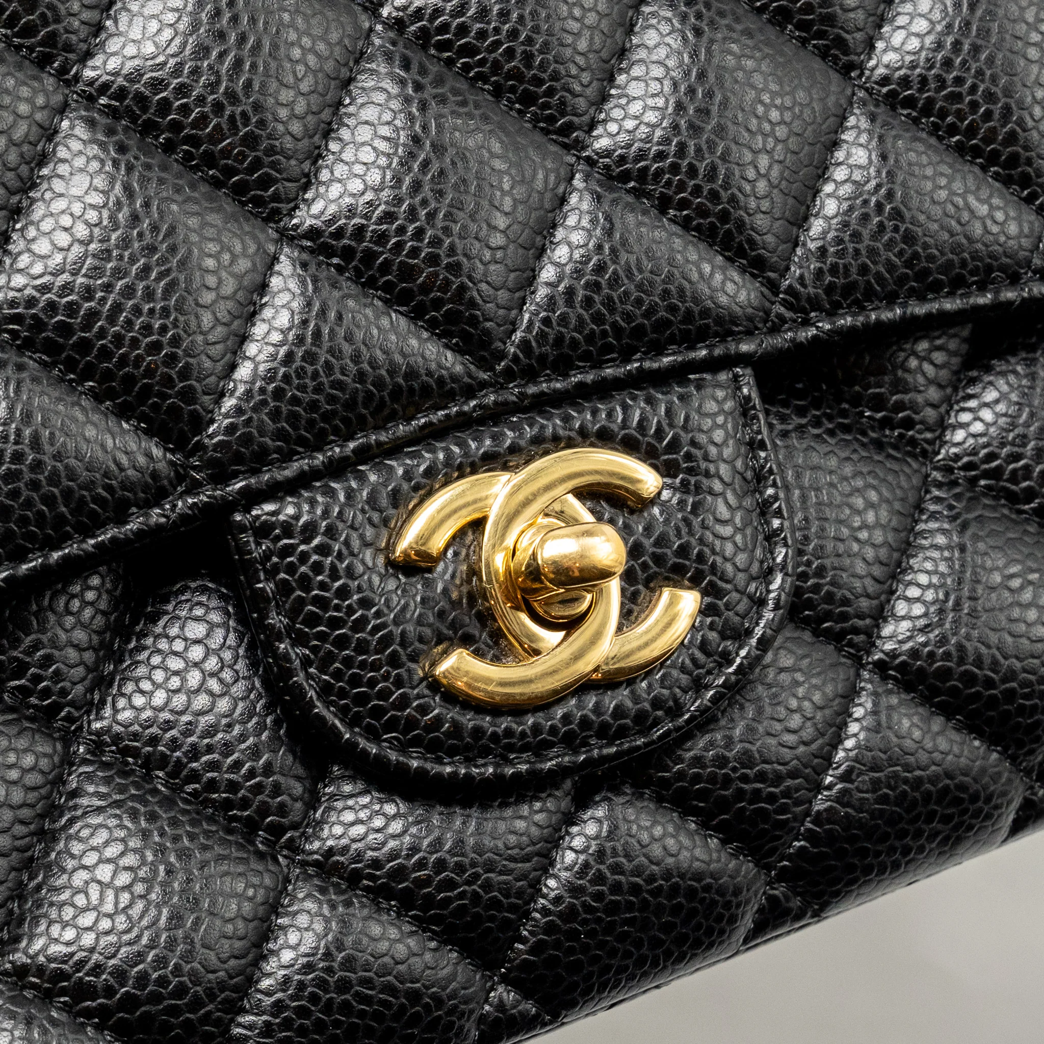 Chanel Medium Classic Double Flap Bag Caviar Black GHW - Image 12