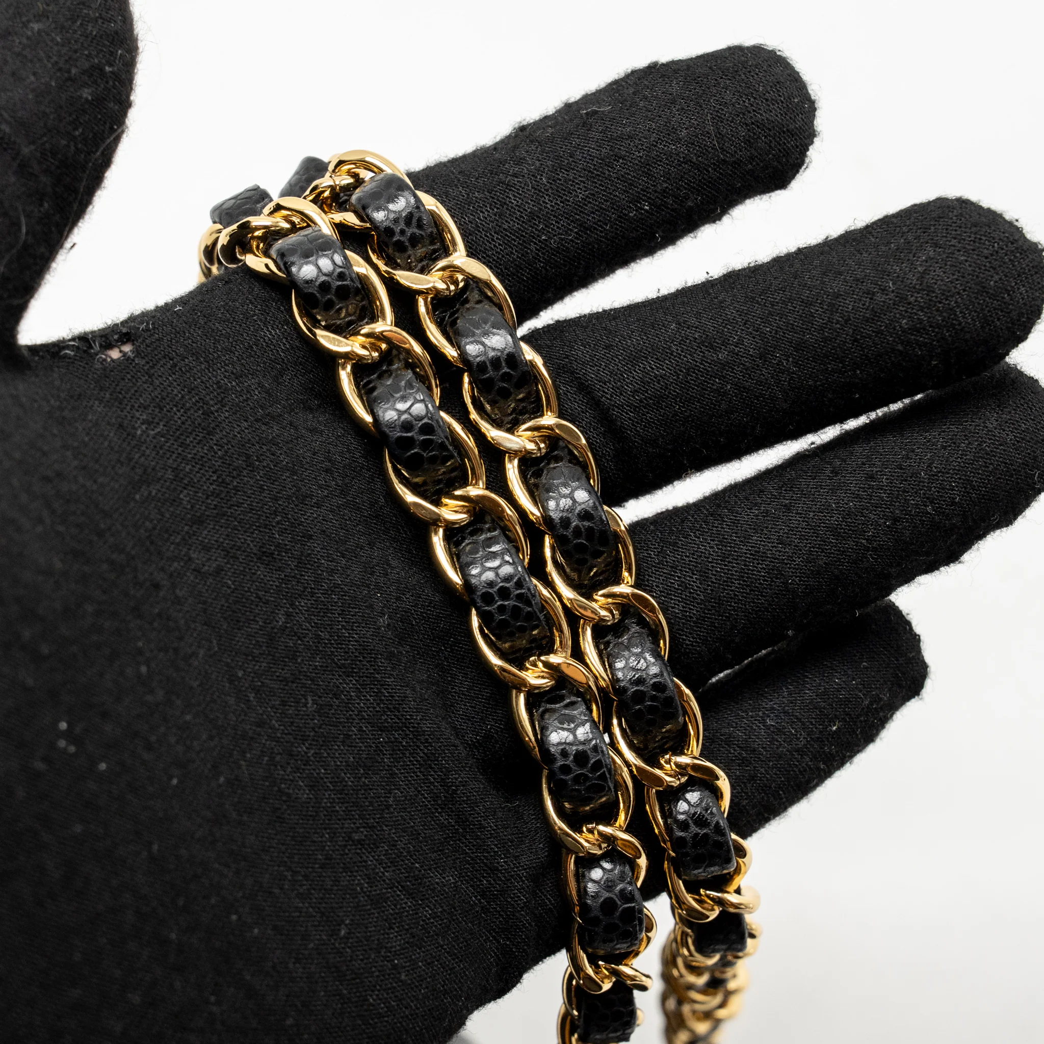 Chanel Medium Classic Double Flap BAG Caviar Black GHW - Image 19