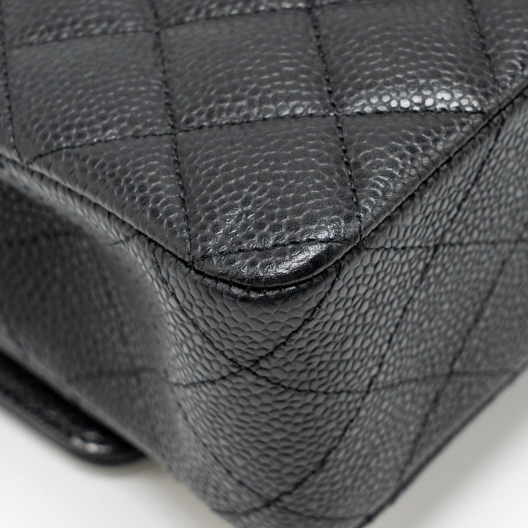 Chanel Medium classic Double Flap Bag Caviar Black GHW - Image 10