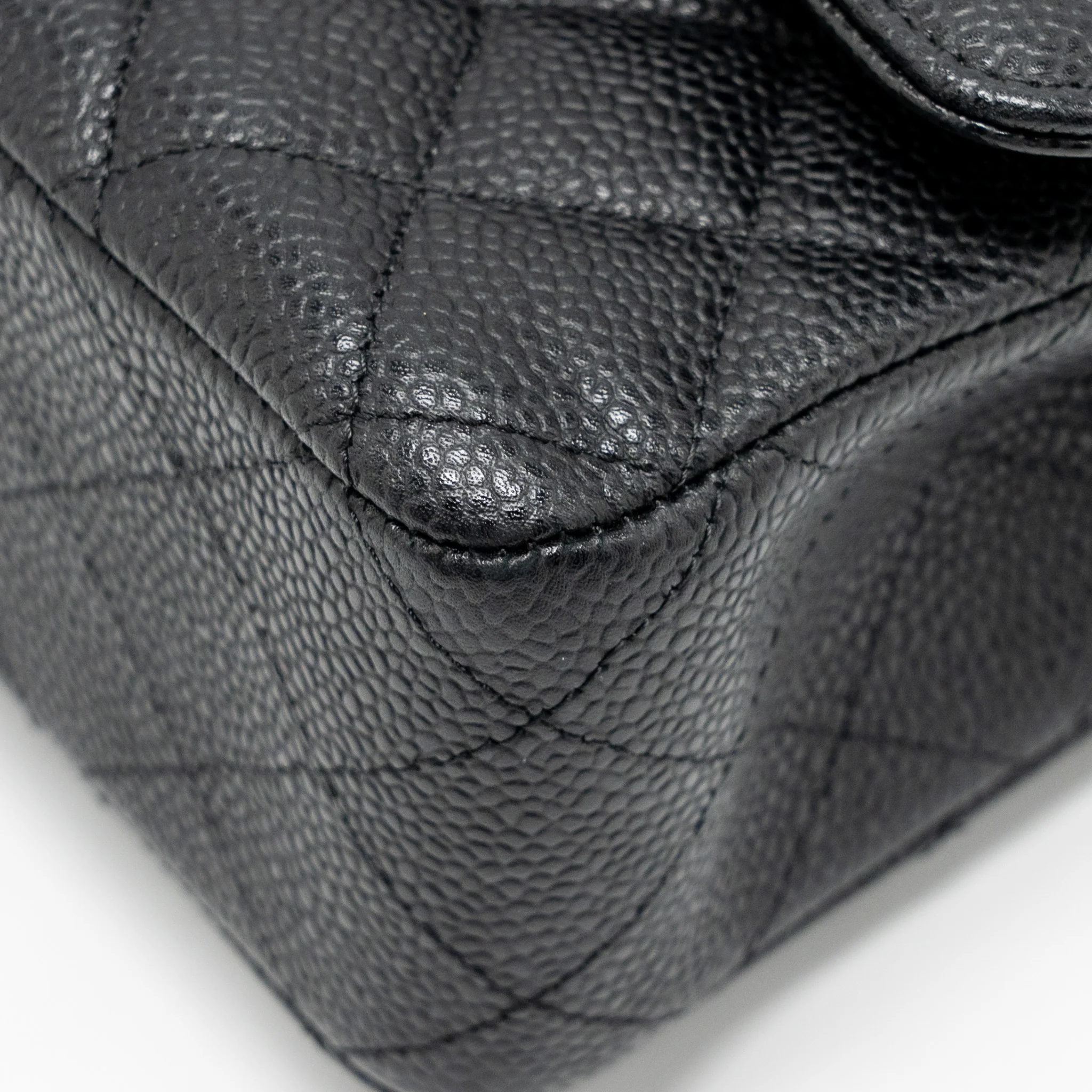 Chanel Medium classic Double Flap Bag Caviar Black GHW - Image 9