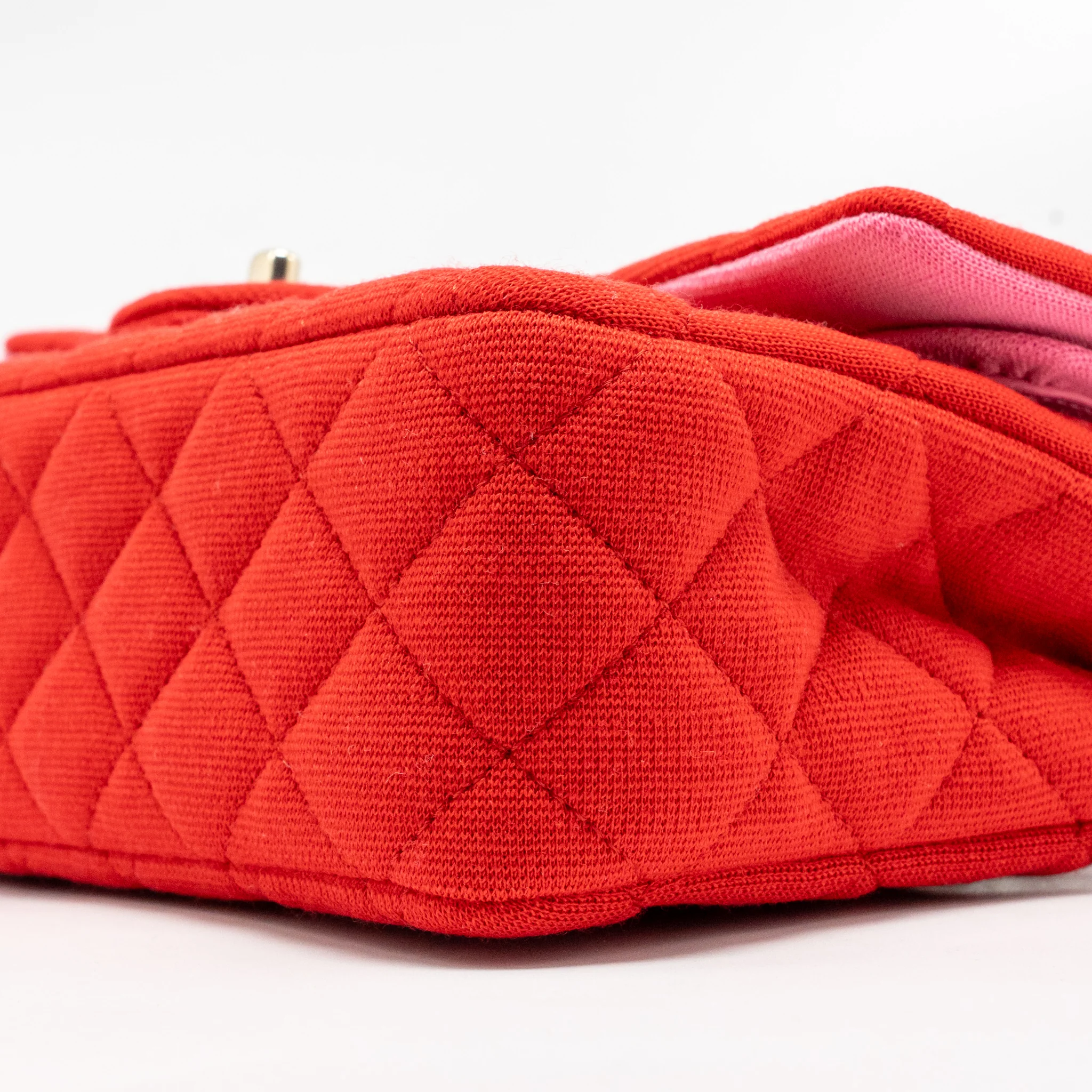 Chanel Medium Classic double flap bag fabric red /pink LGHW (microchip) - Image 8