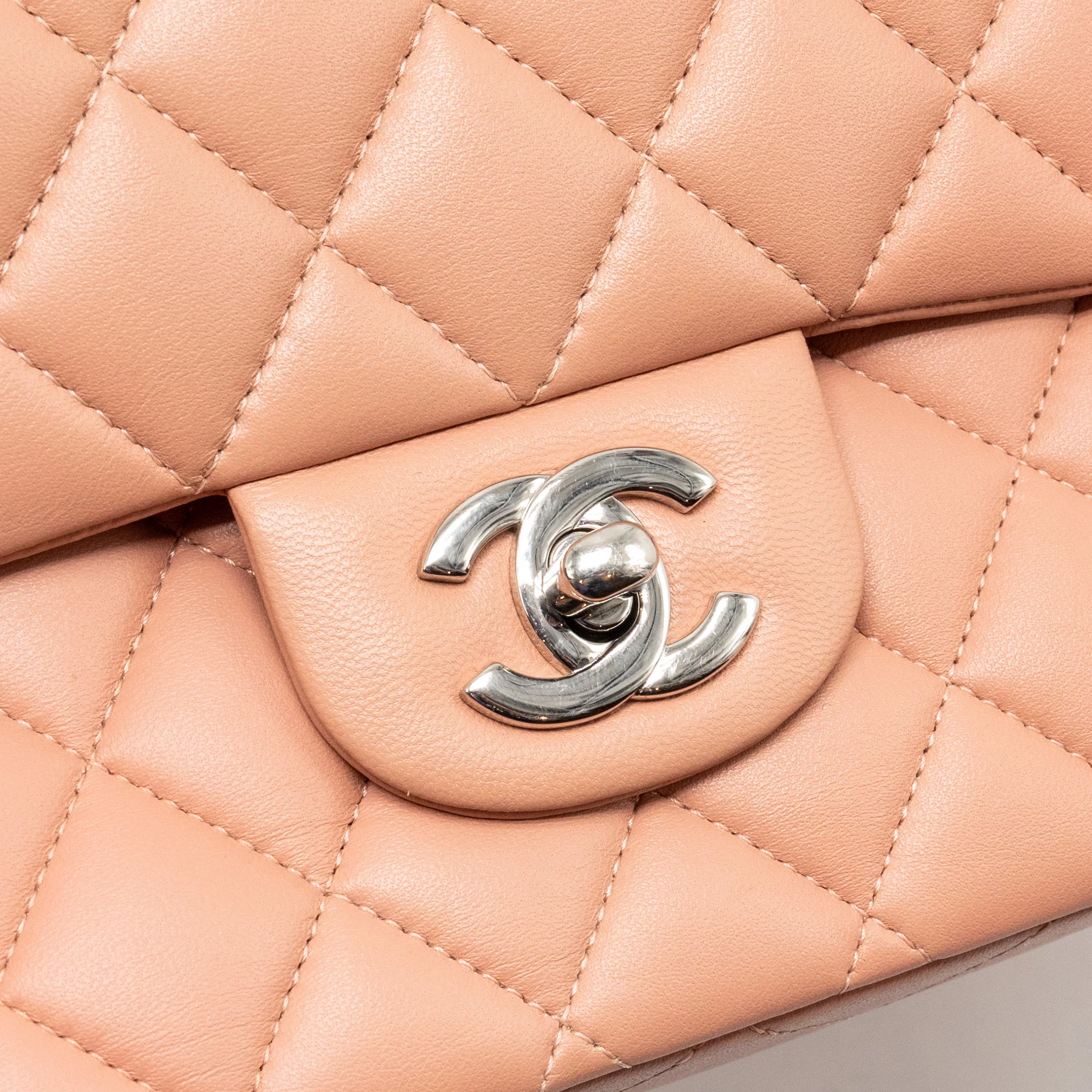 Chanel Medium Classic Double flap bag lambskin pink SHW (microchip) - Image 12