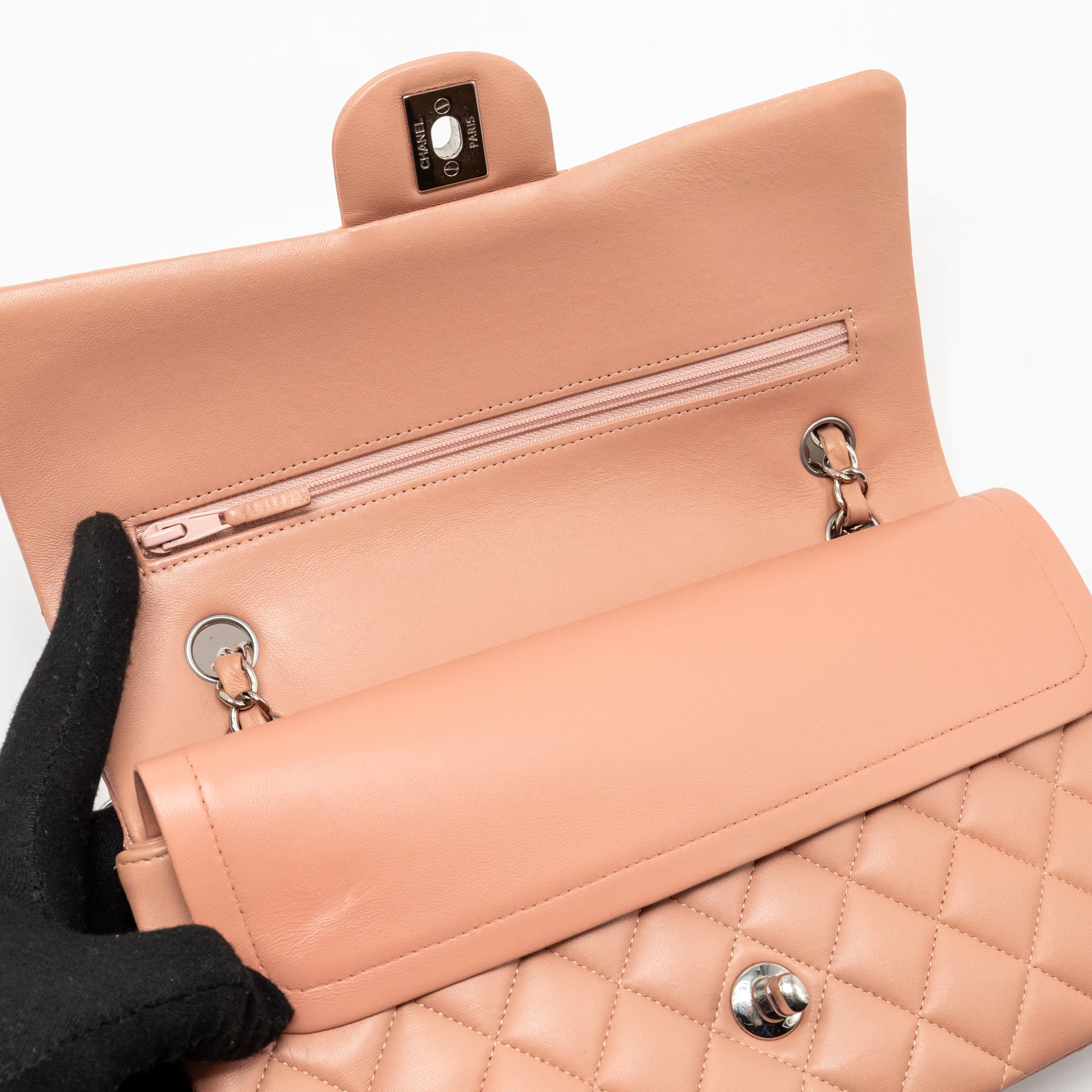 Chanel Medium Classic Double flap bag lambskin pink SHW (microchip) - Image 13