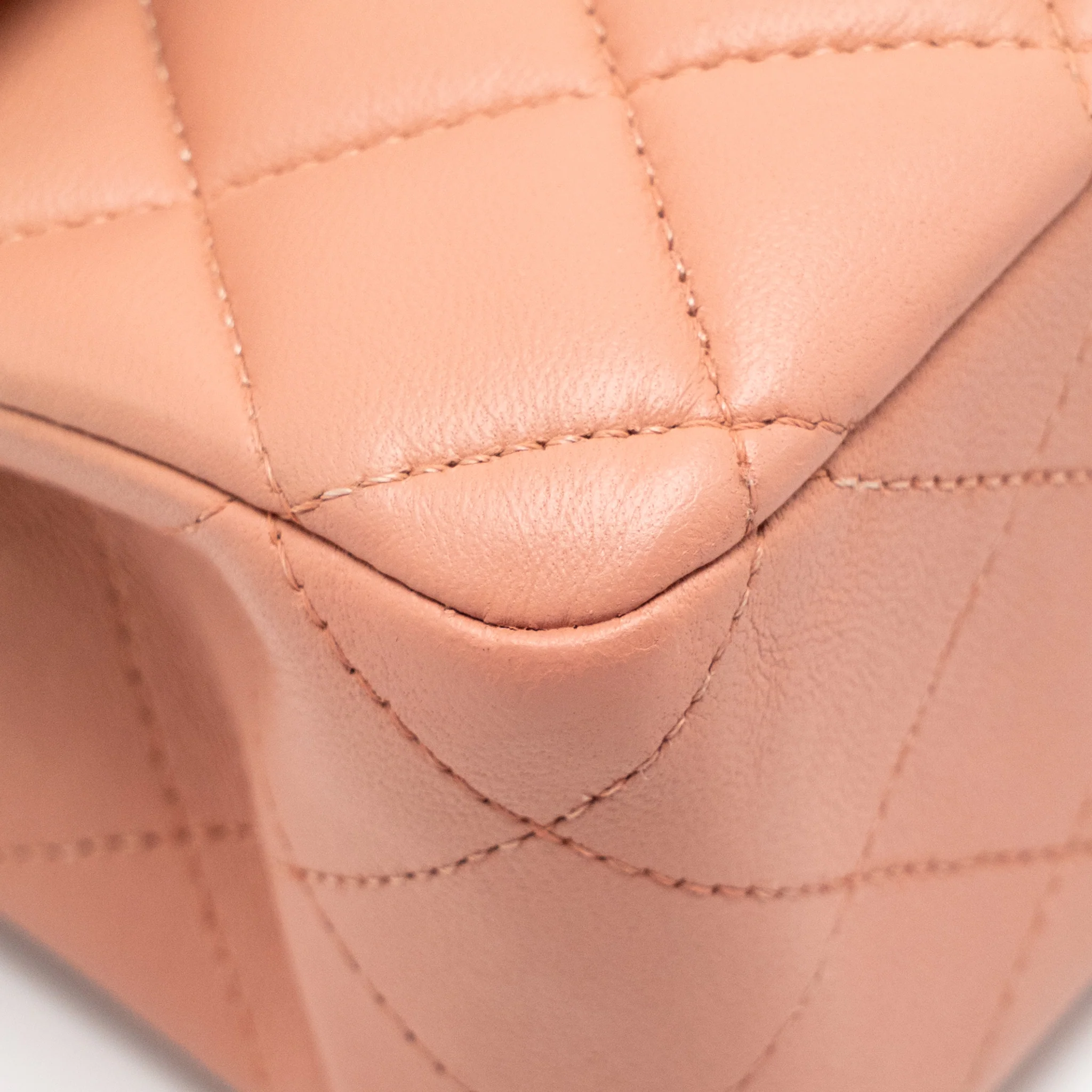 Chanel Medium Classic Double flap bag lambskin pink SHW (microchip) - Image 8