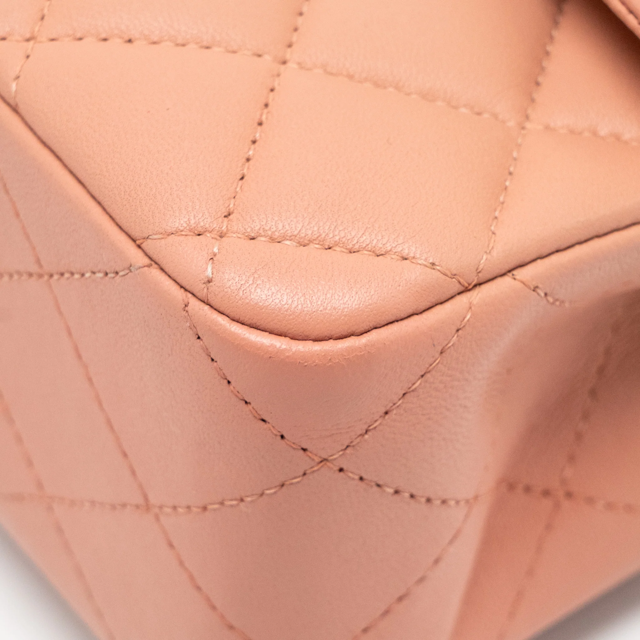 Chanel Medium Classic Double flap bag lambskin pink SHW (microchip) - Image 9